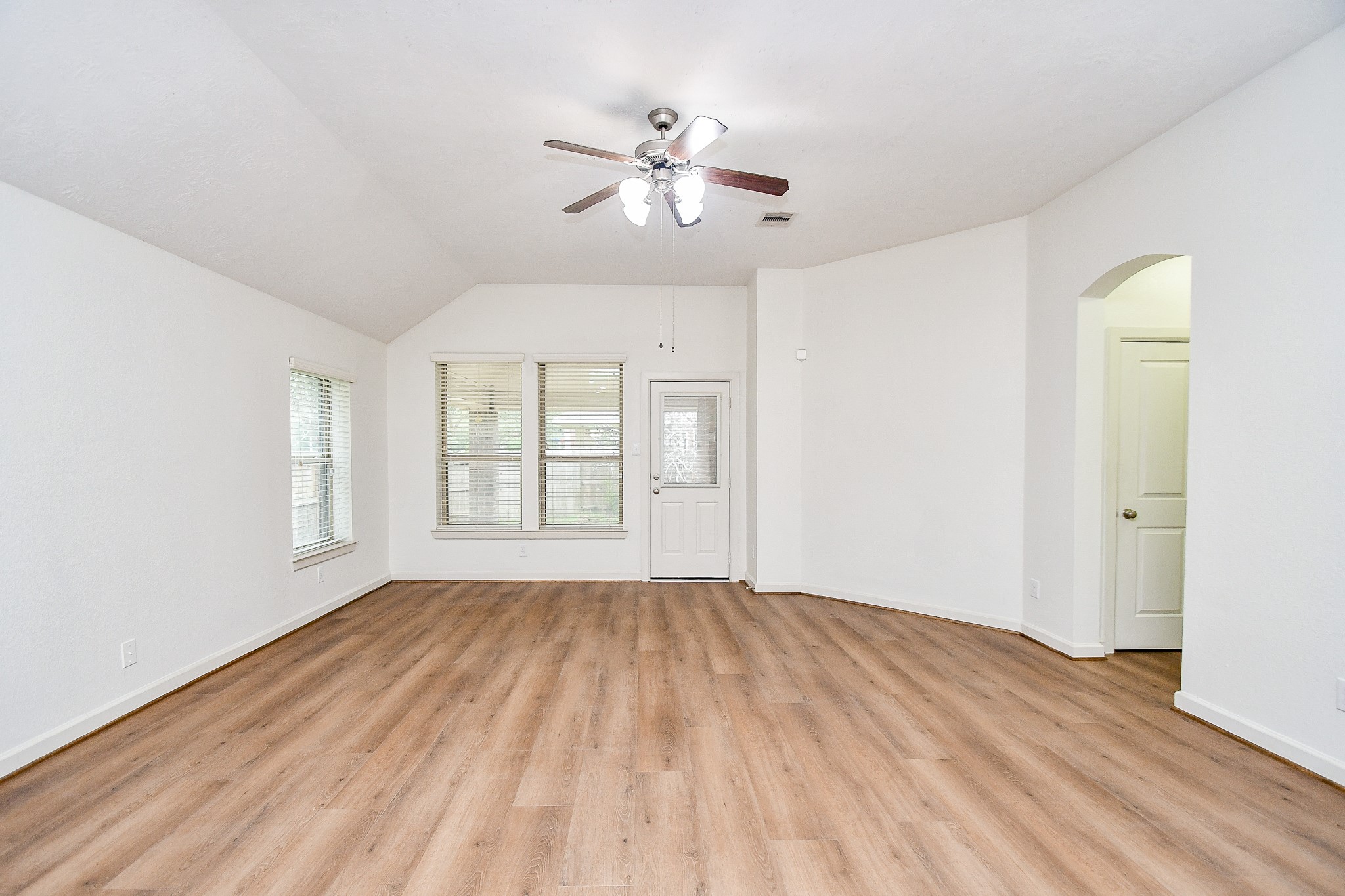 5754 Slate Valley Court Property Photo 13