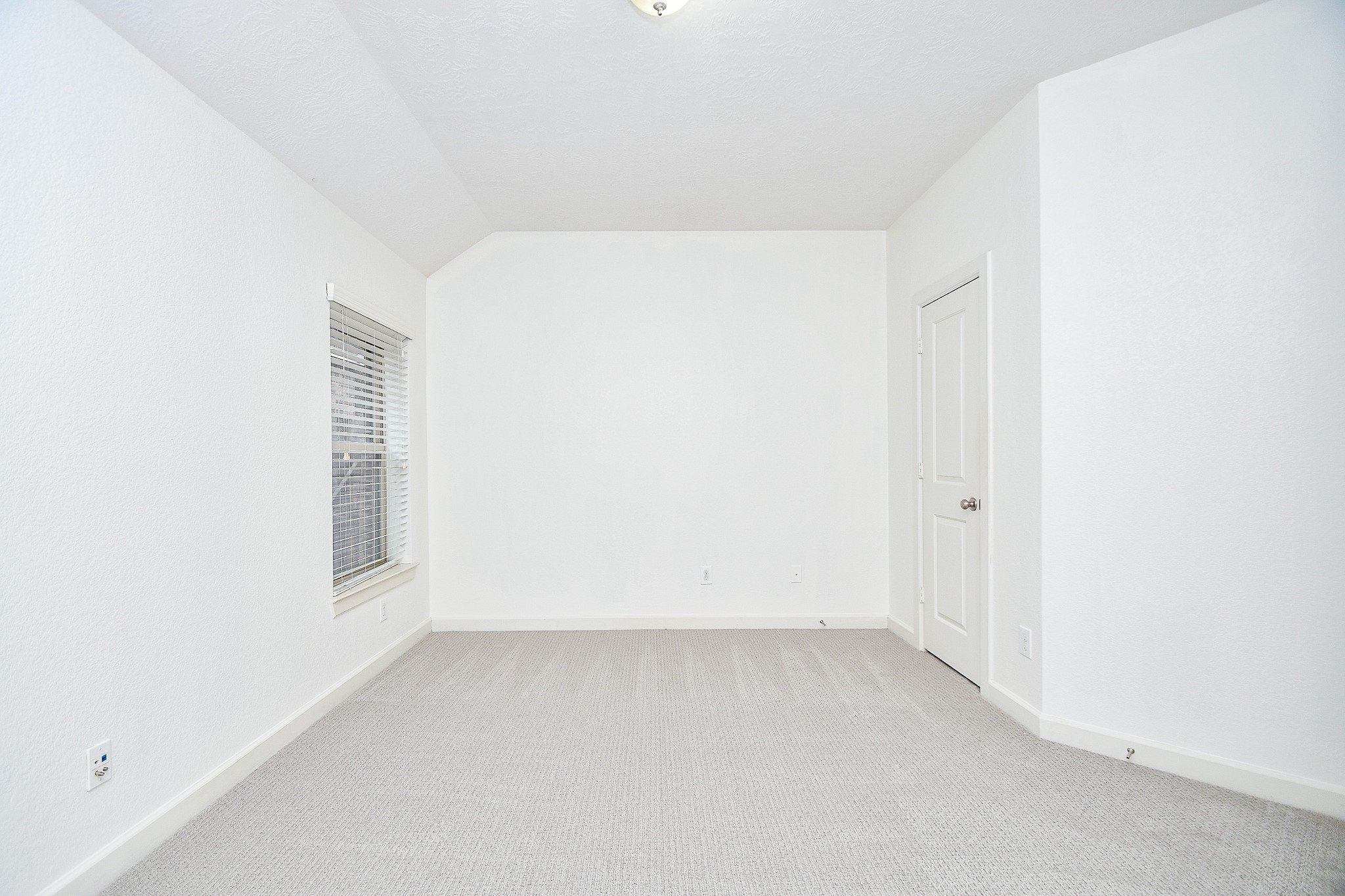 5754 Slate Valley Court Property Photo 23