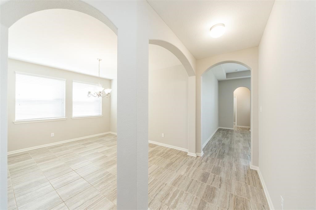 5626 Verona Ridge Drive Property Photo 4