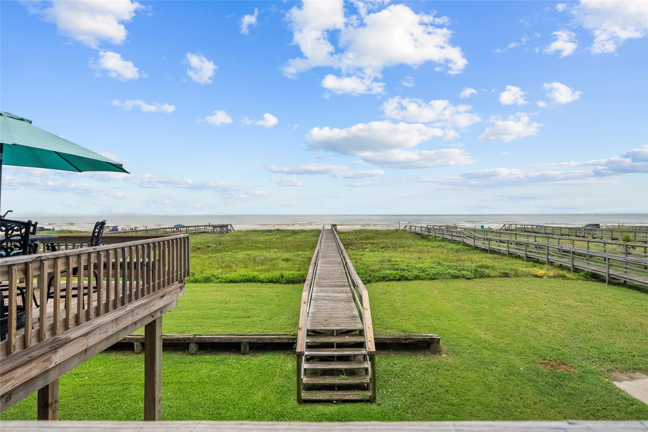 2406 Blue Water Highway Property Photo 3