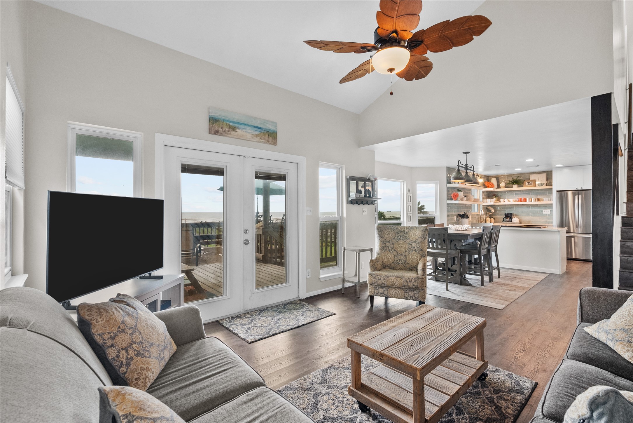 2406 Blue Water Highway Property Photo 13