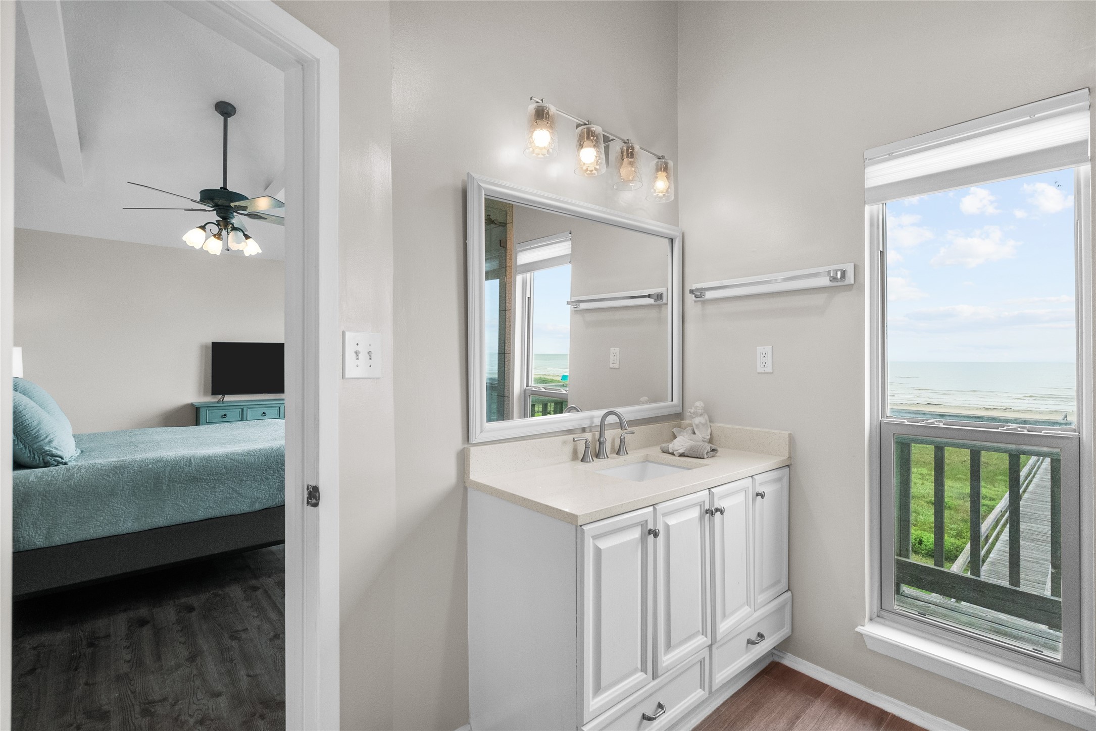 2406 Blue Water Highway Property Photo 21