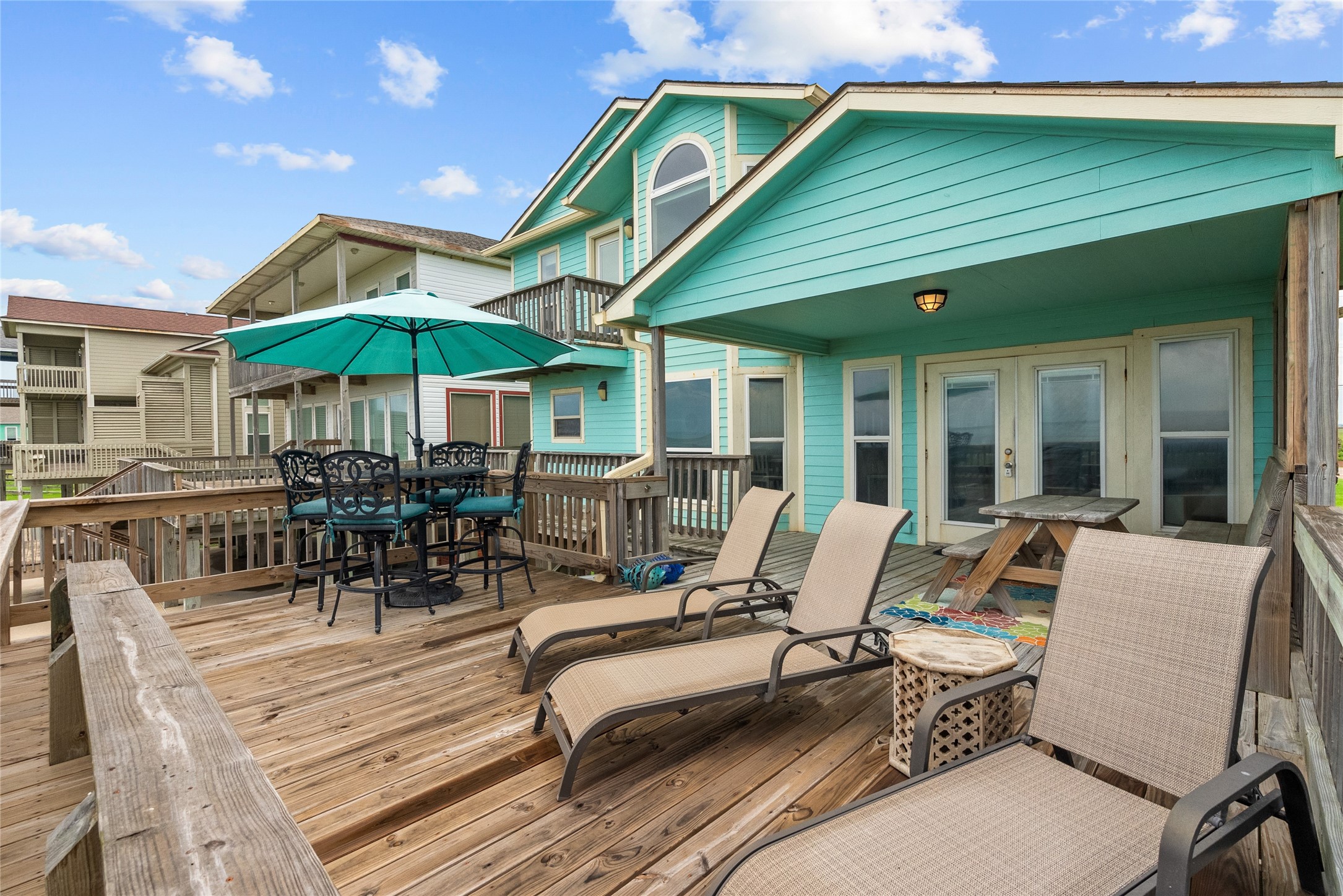 2406 Blue Water Highway Property Photo 28