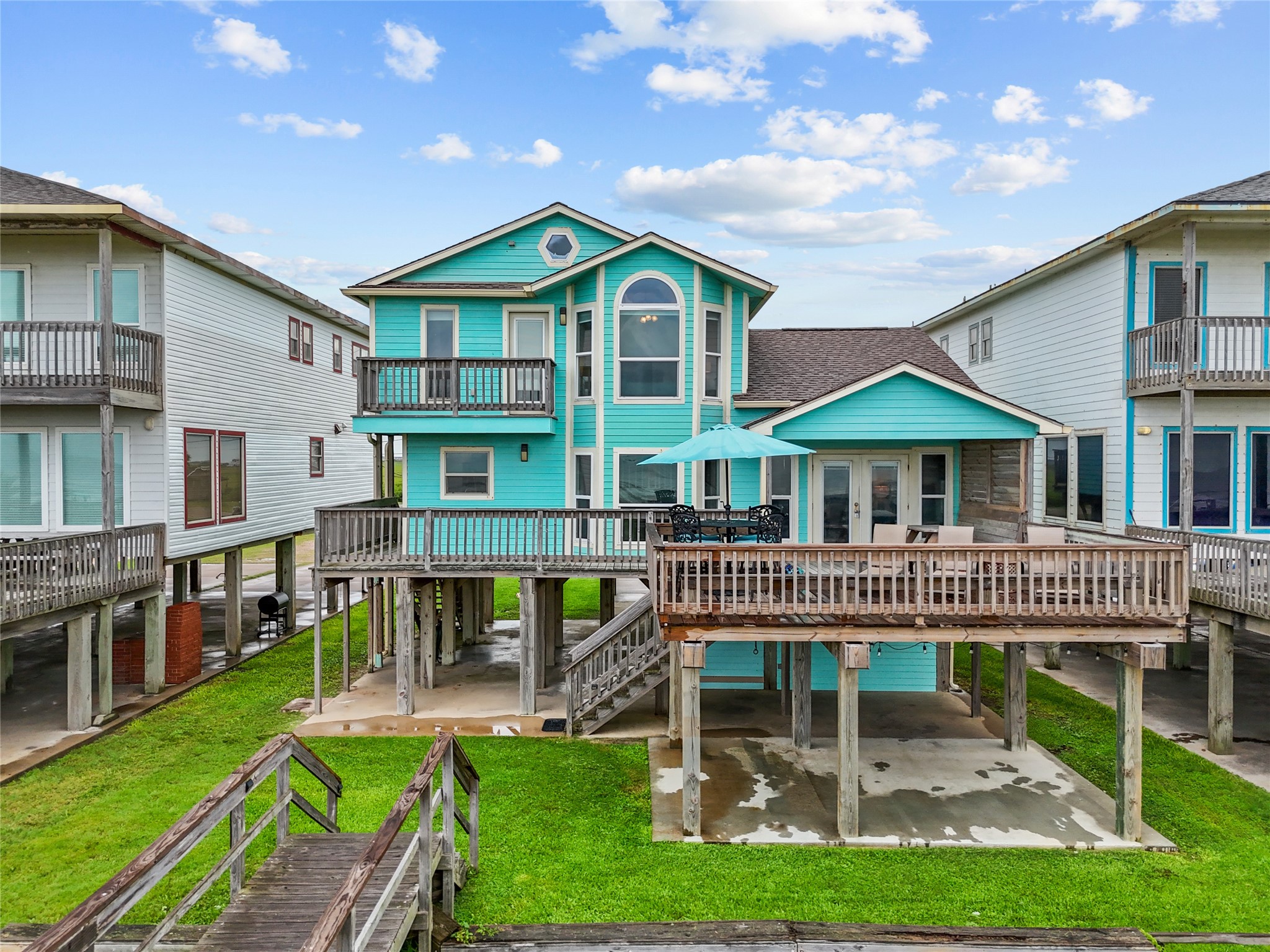 2406 Blue Water Highway Property Photo 30