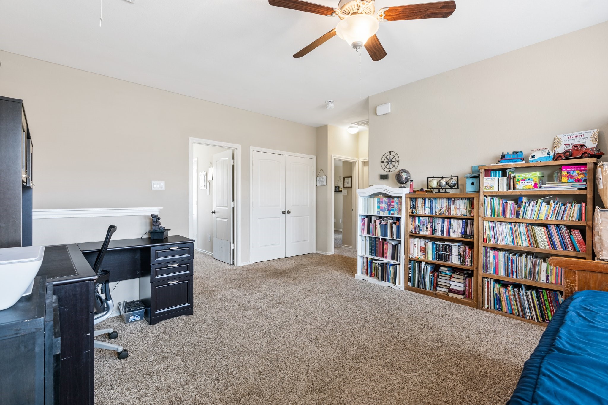8342 Broadleaf Avenue Property Photo 17
