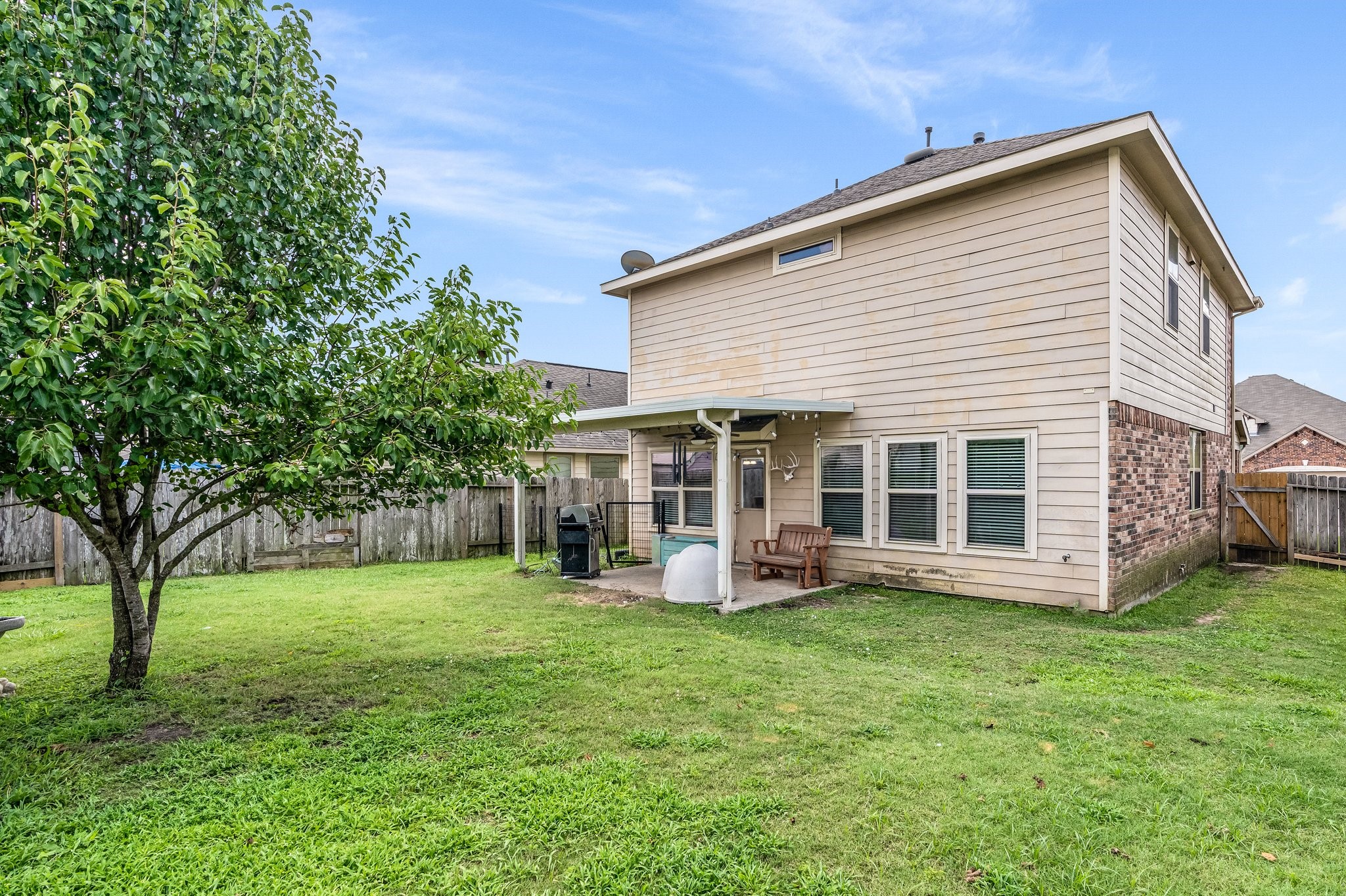 8342 Broadleaf Avenue Property Photo 27