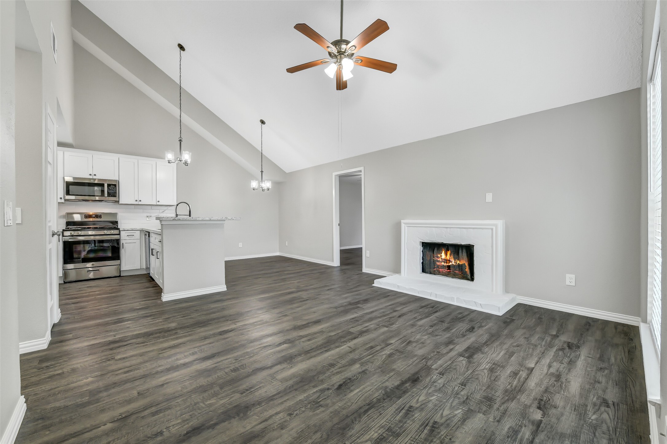 9908 Green Meadow Drive Property Photo 10
