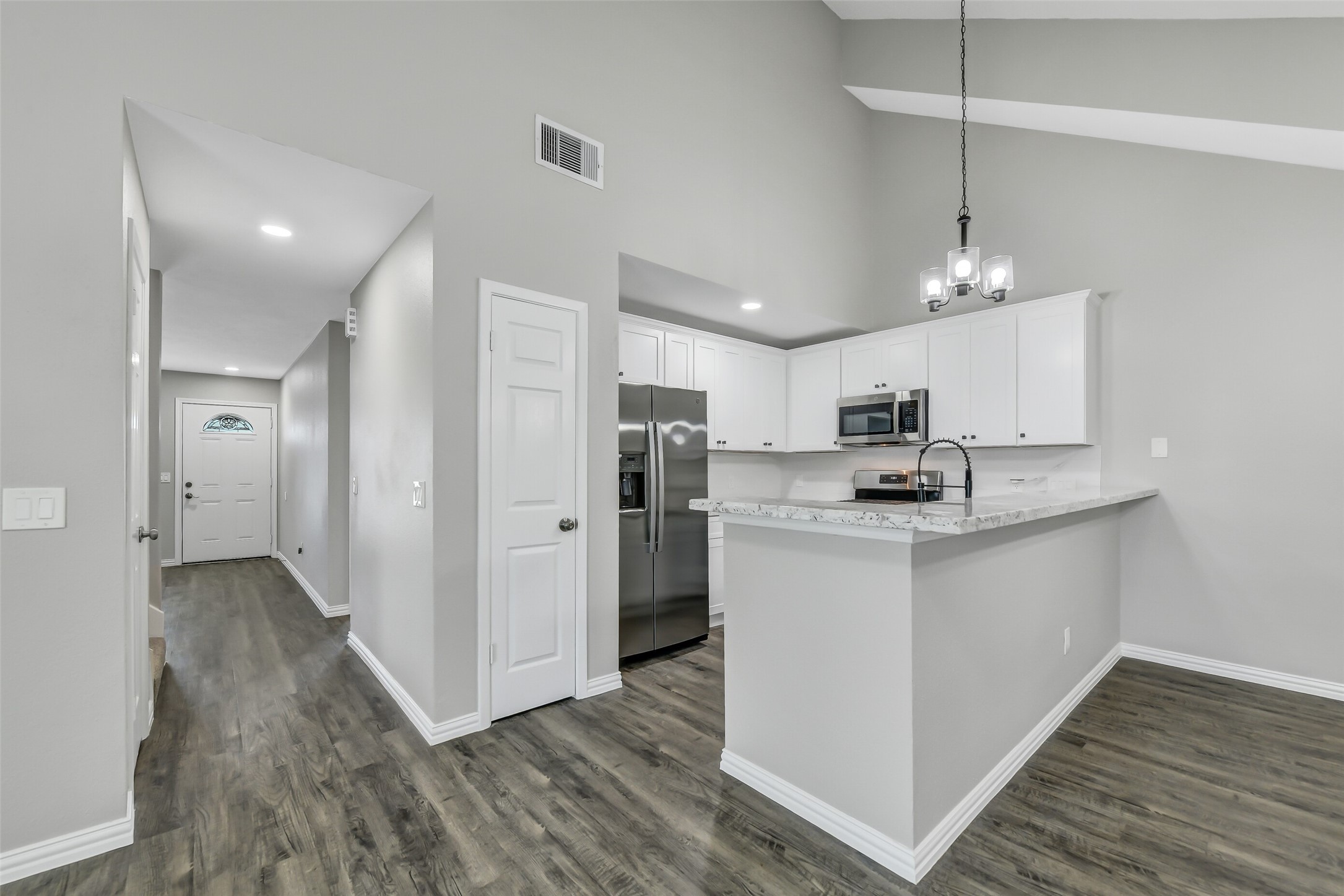 9908 Green Meadow Drive Property Photo 13