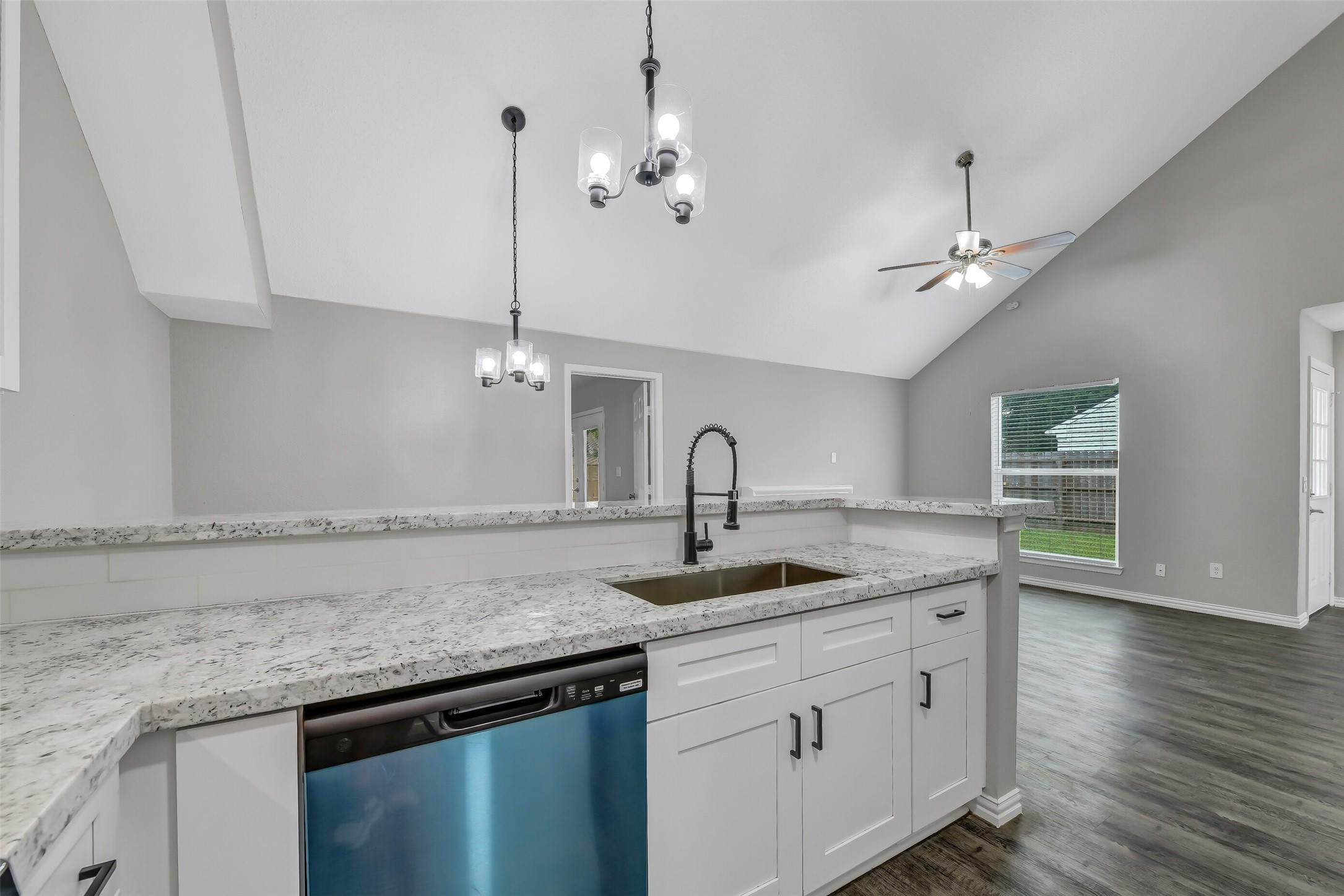 9908 Green Meadow Drive Property Photo 15