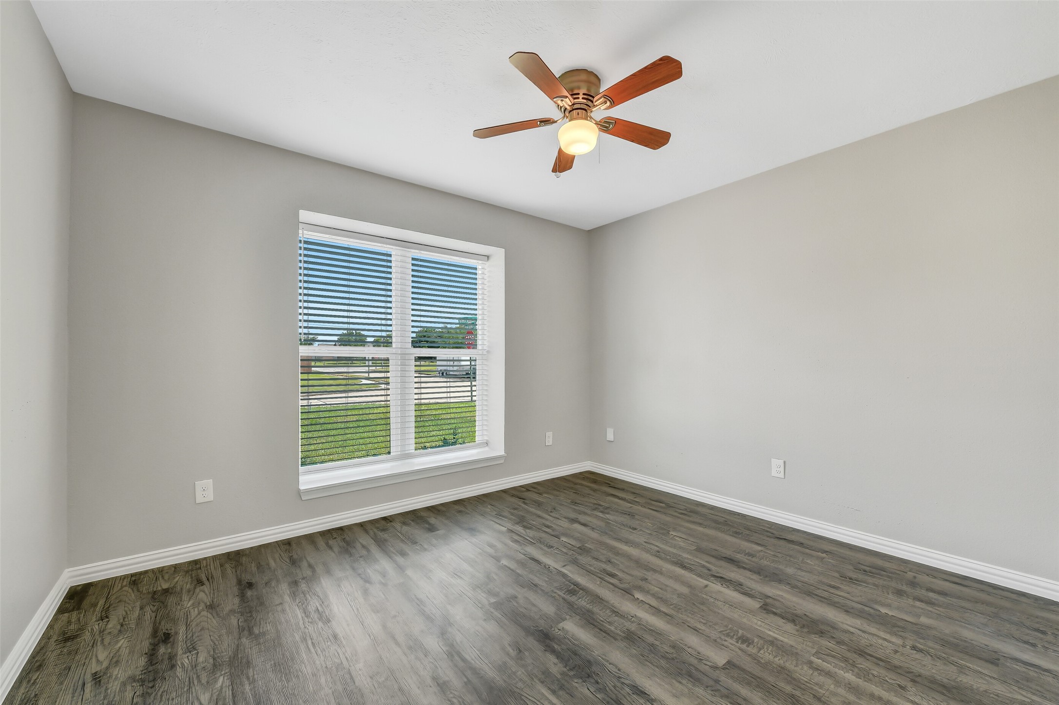 9908 Green Meadow Drive Property Photo 25