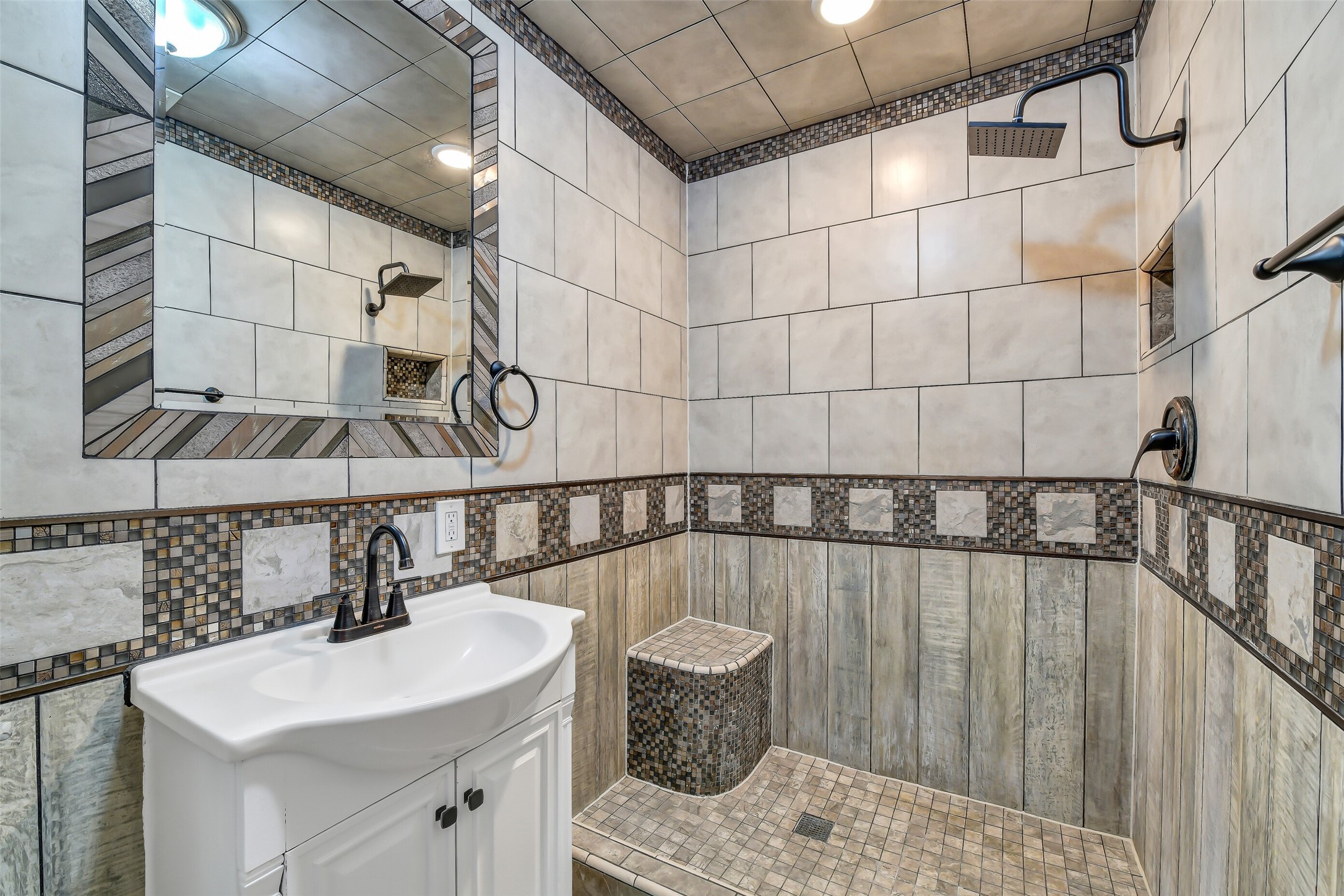 9908 Green Meadow Drive Property Photo 27