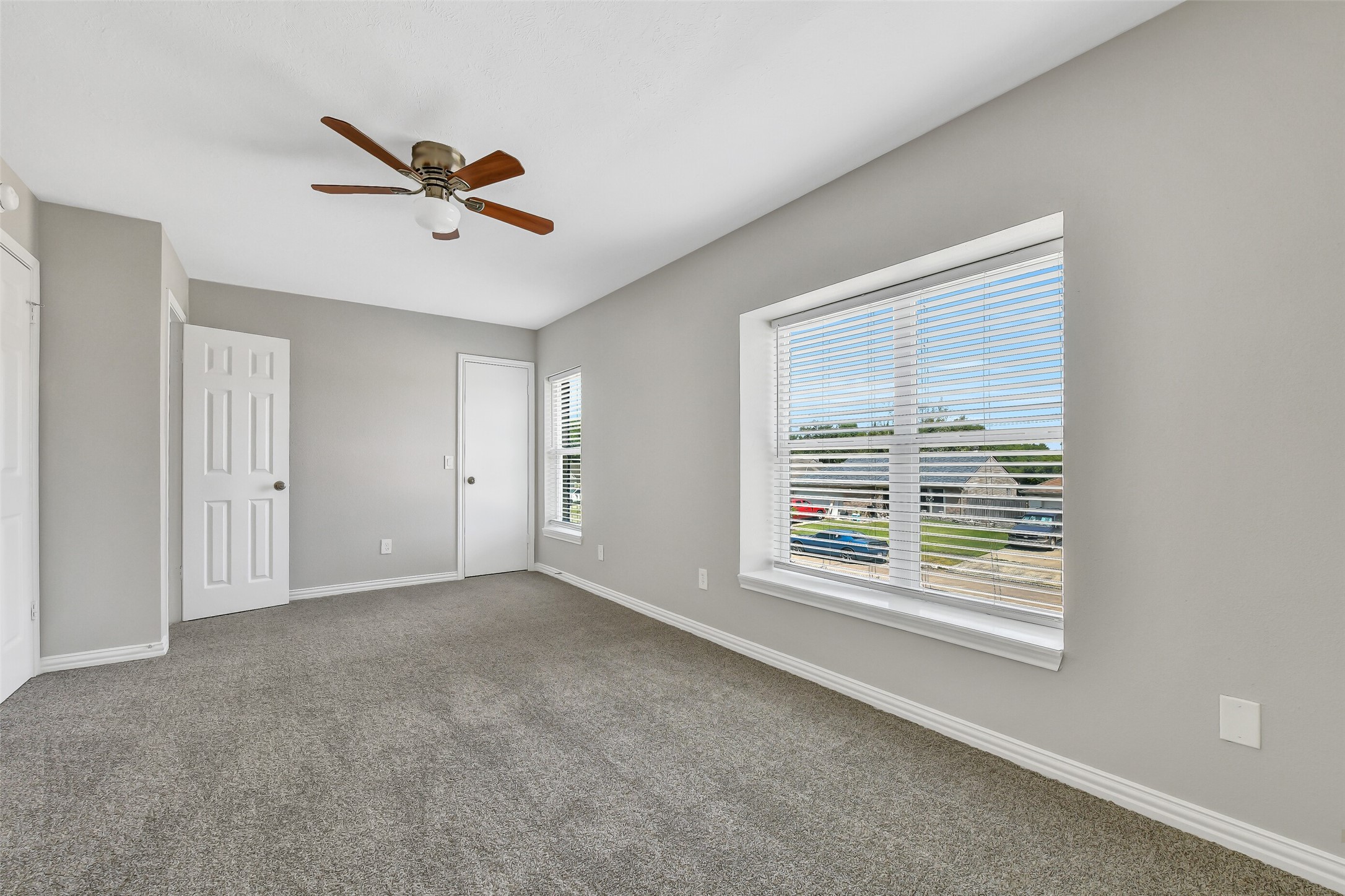 9908 Green Meadow Drive Property Photo 28
