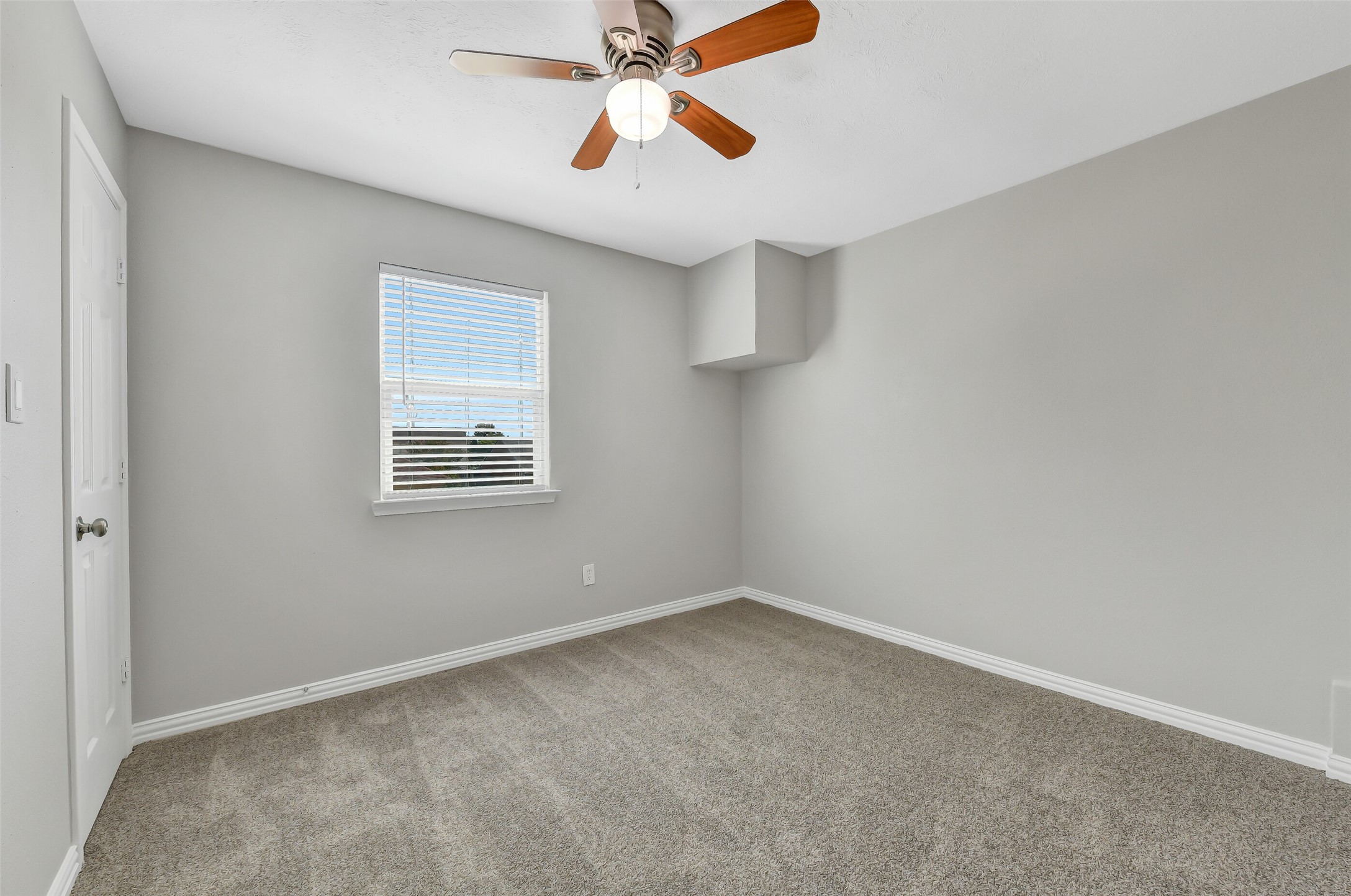 9908 Green Meadow Drive Property Photo 31