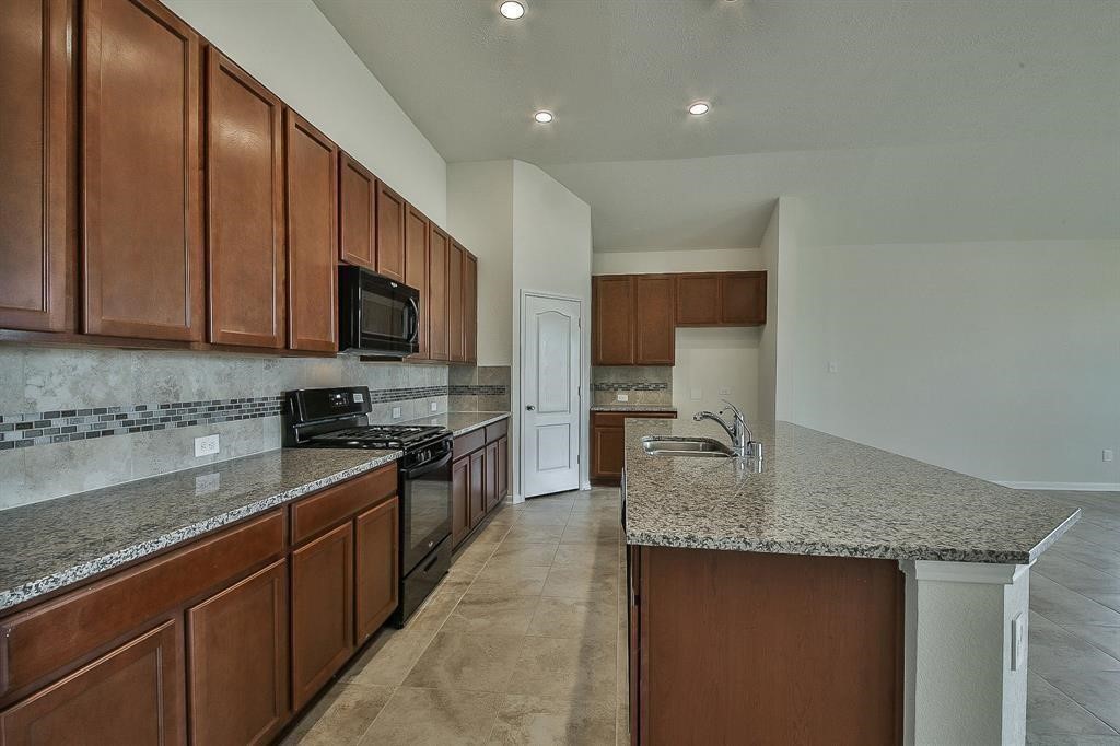 28330 Buffalo Fork Lane Property Photo 5