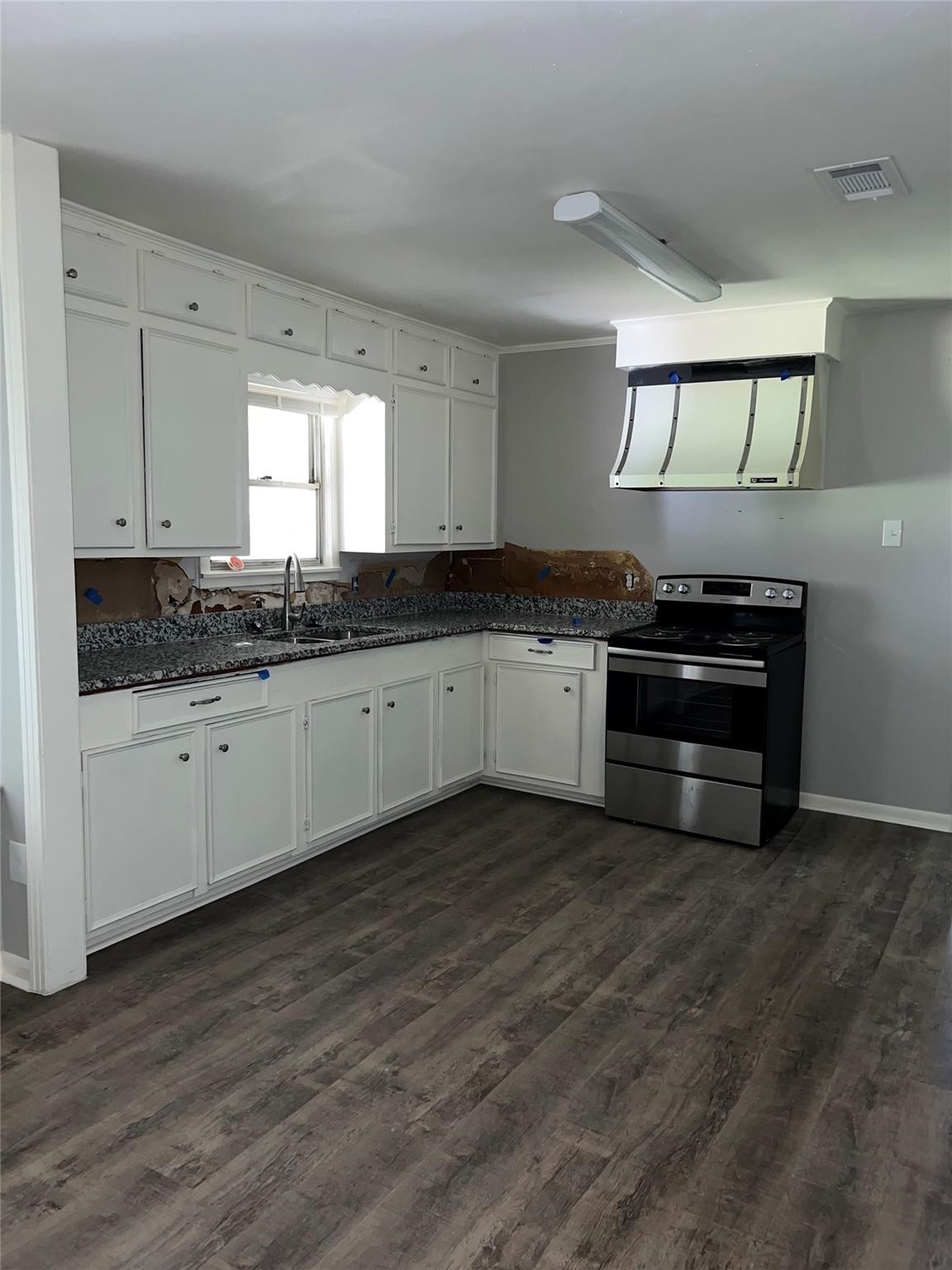 1830 Reese Street Property Photo 2