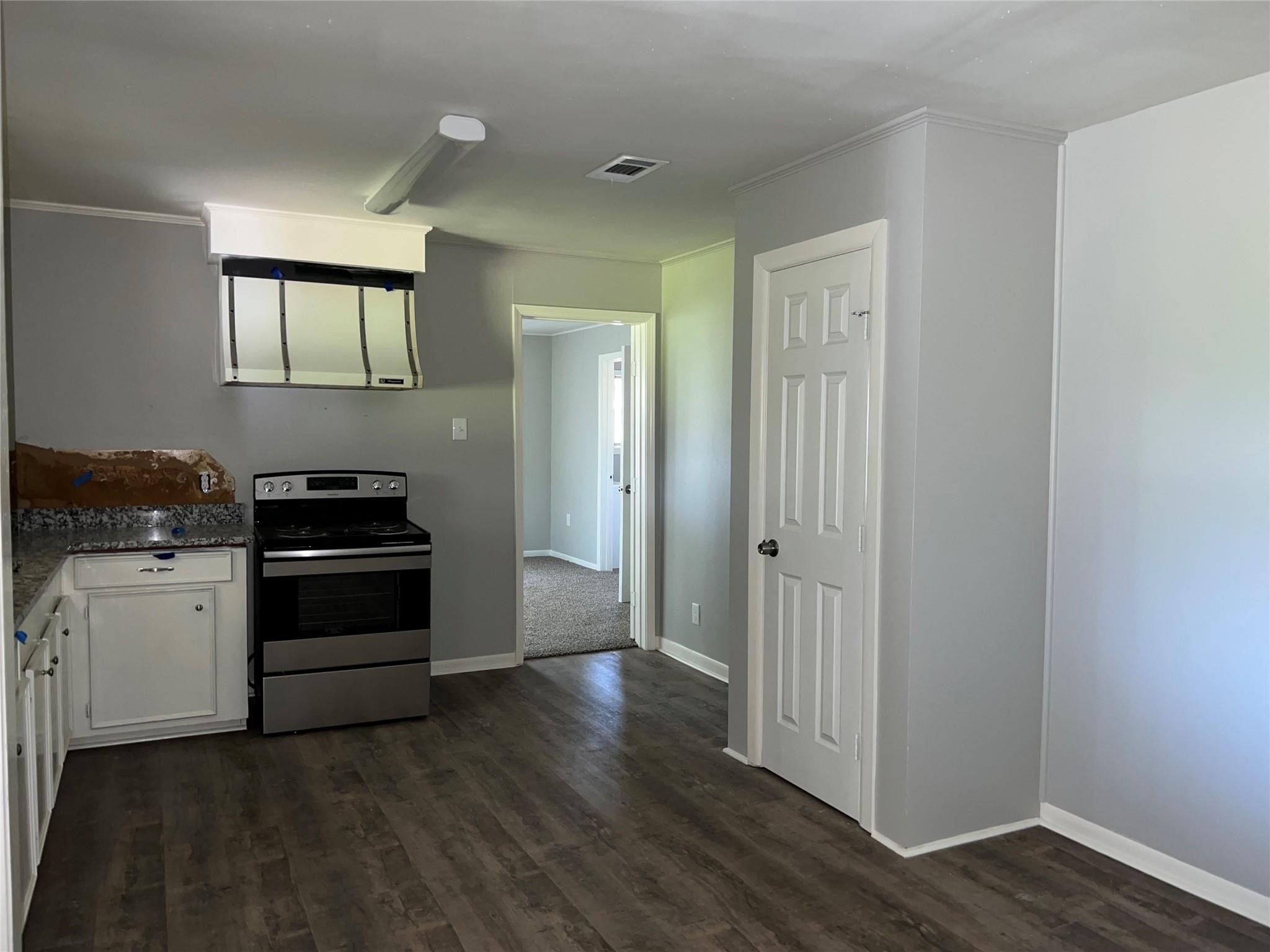 1830 Reese Street Property Photo 3