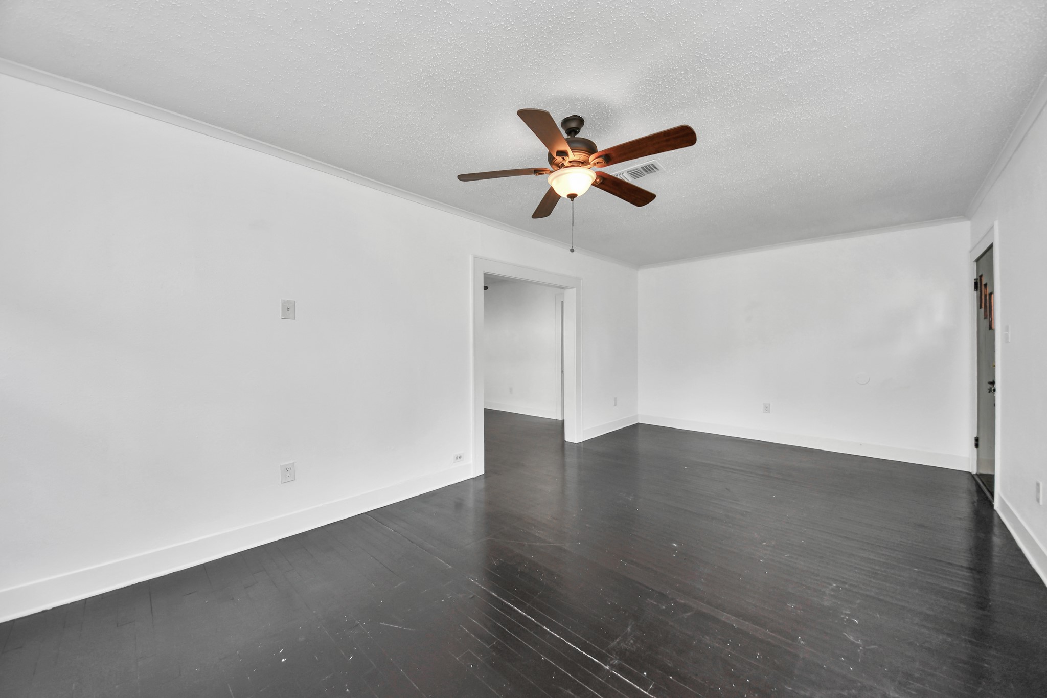 5645 Barremore Street Property Photo 7