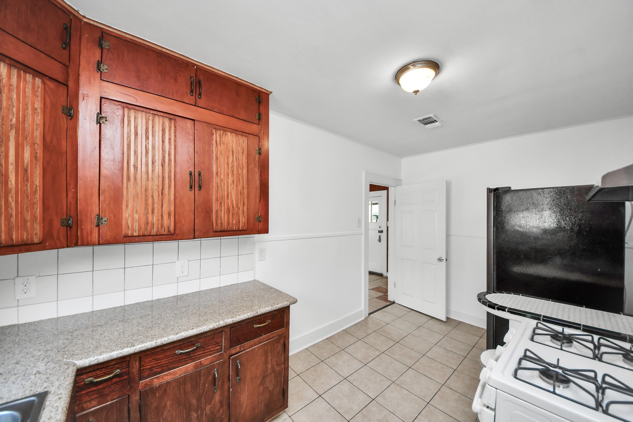 5645 Barremore Street Property Photo 11