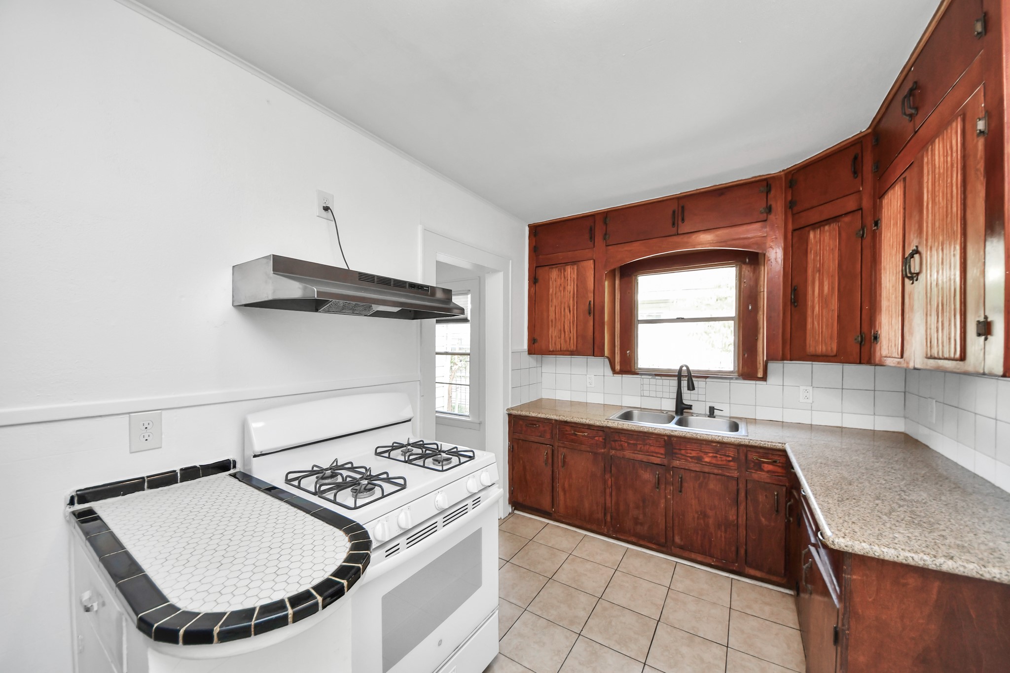 5645 Barremore Street Property Photo 14