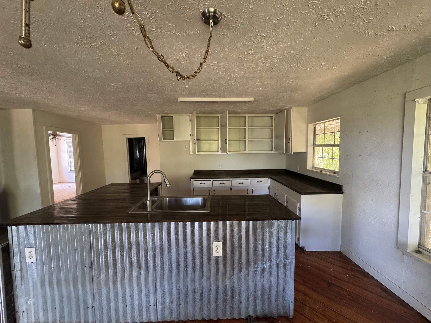7 Lee Drive Property Photo 4