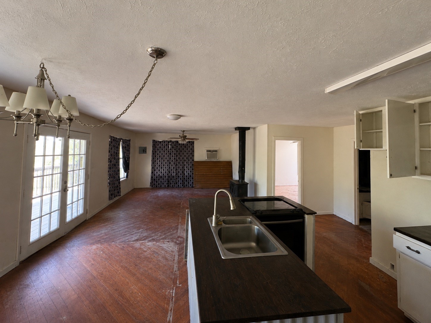 7 Lee Drive Property Photo 5