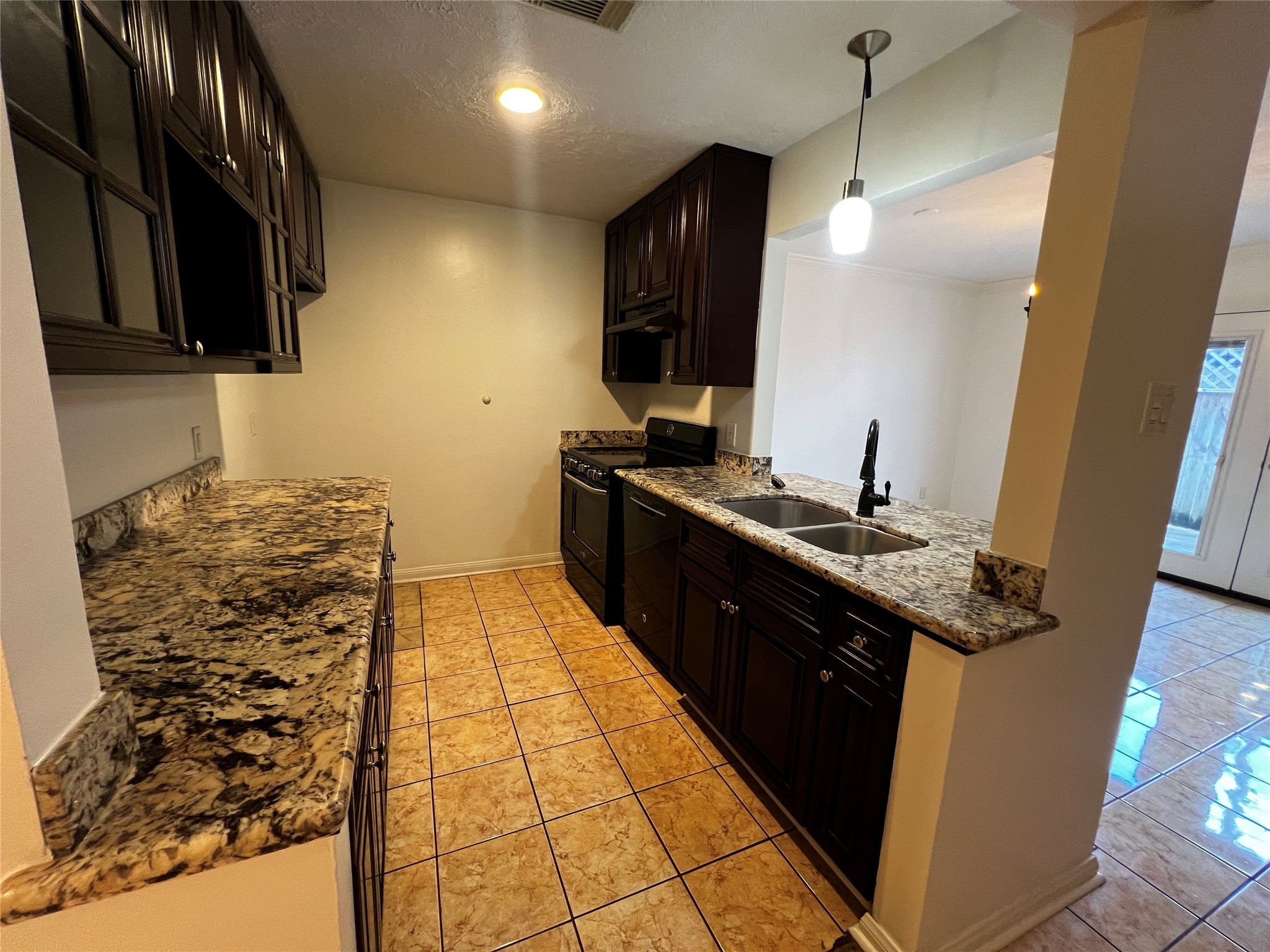 10652 Hazelhurst Drive 29 Property Photo 5