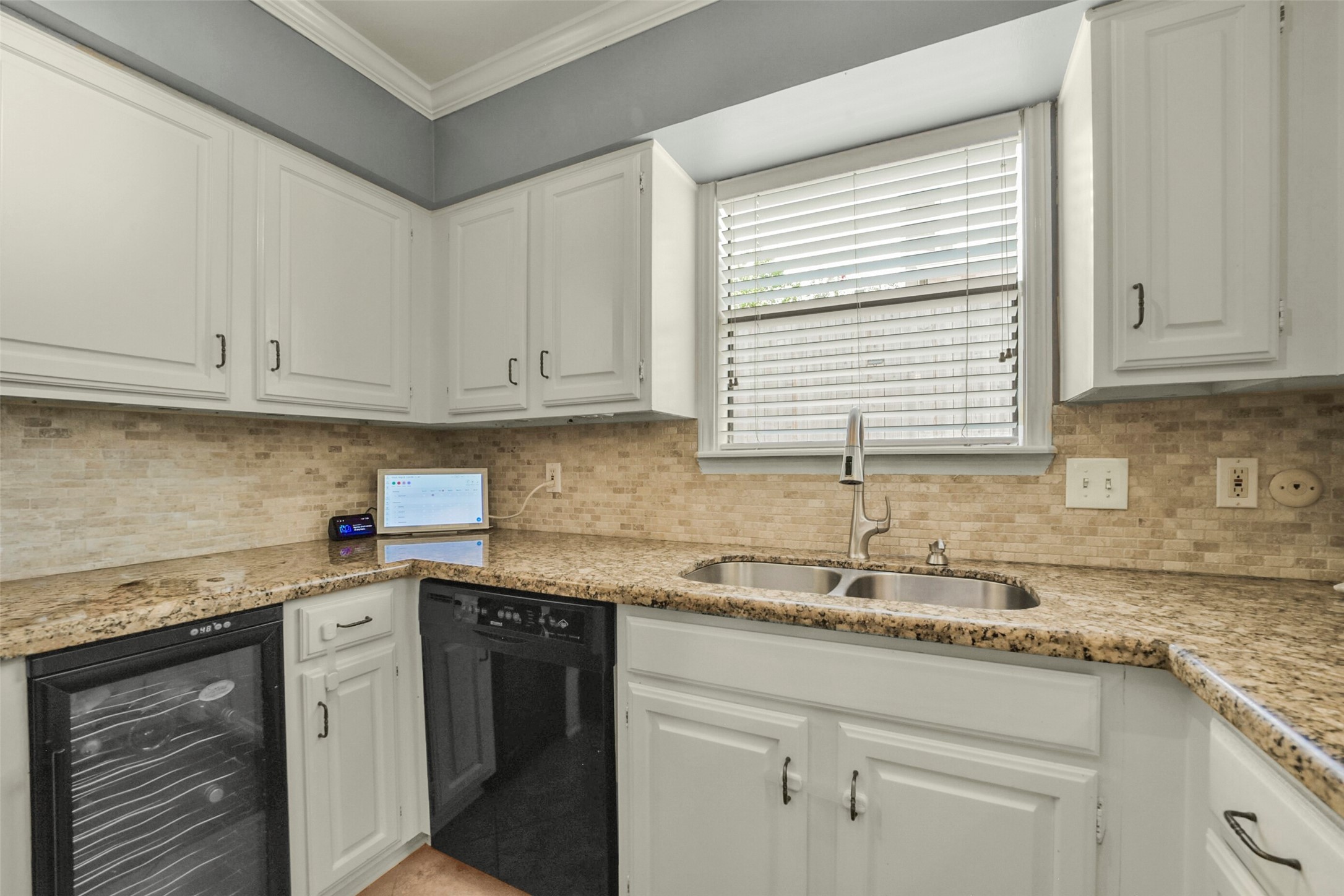 1914 Augusta Drive 7 Property Photo 21