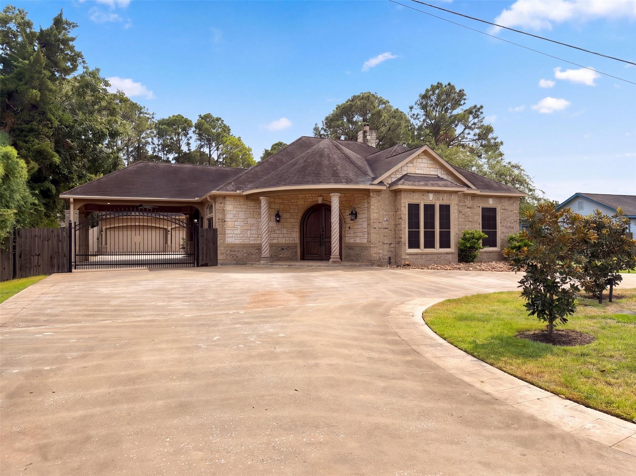 1005 Lewis Drive, Kemah Tx 77565 Property Photo 1