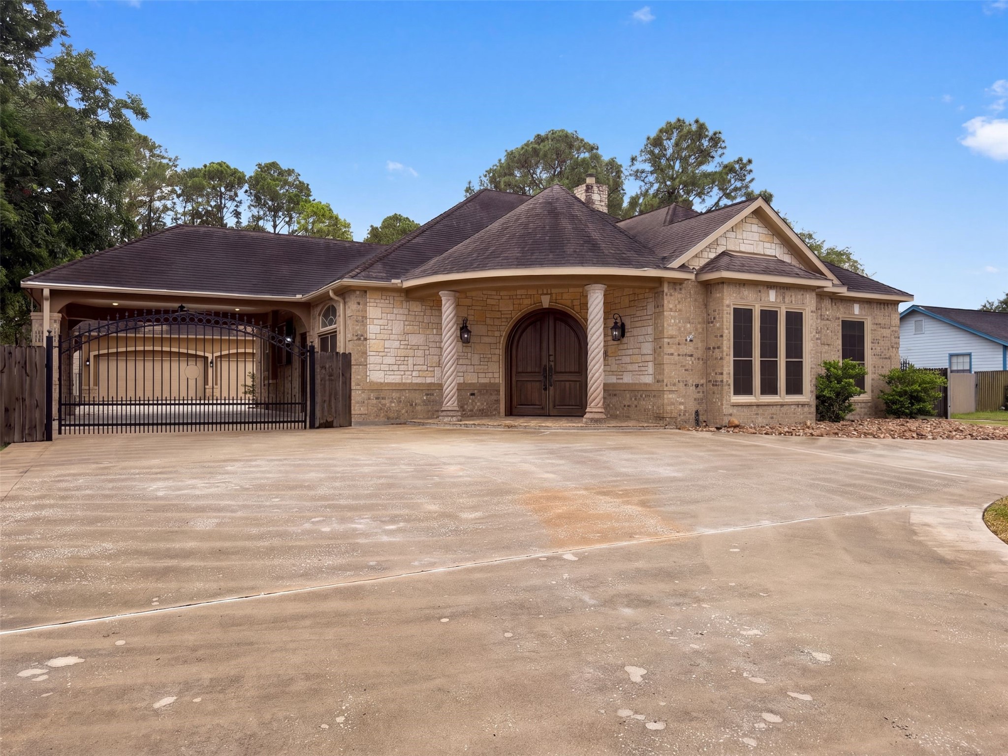 1005 Lewis Drive Property Photo 9