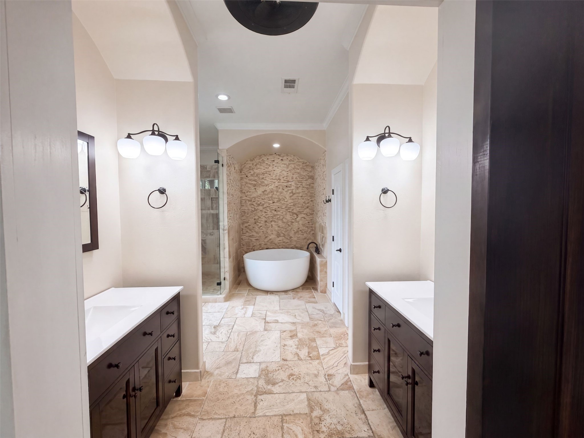 1005 Lewis Drive Property Photo 17