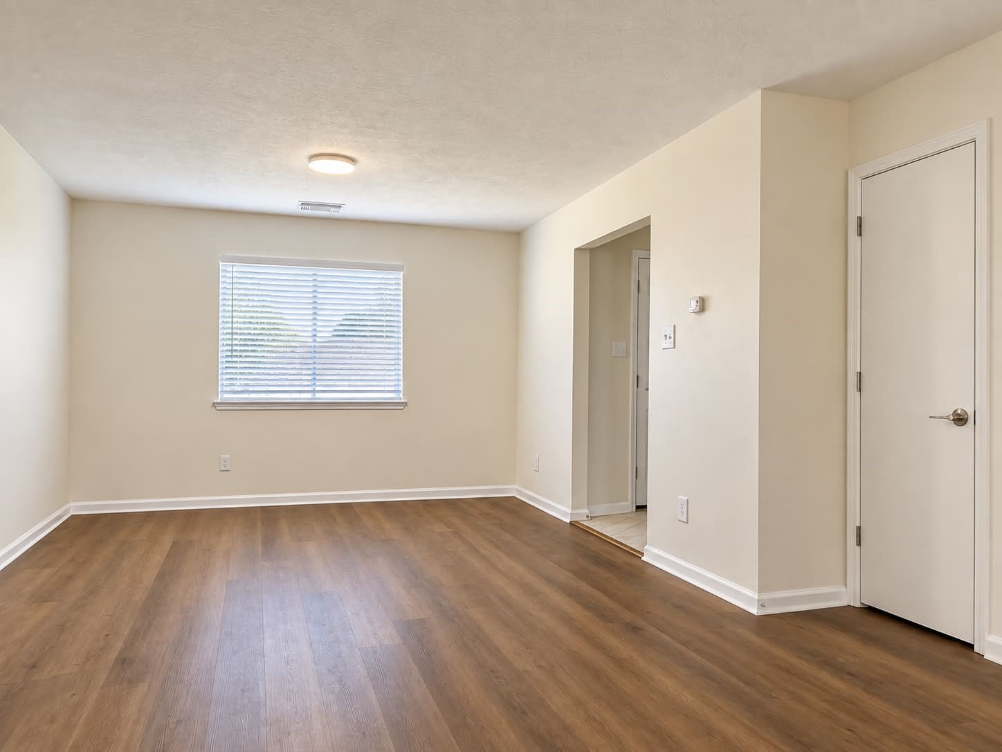 18131 Eganville Circle Property Photo 9