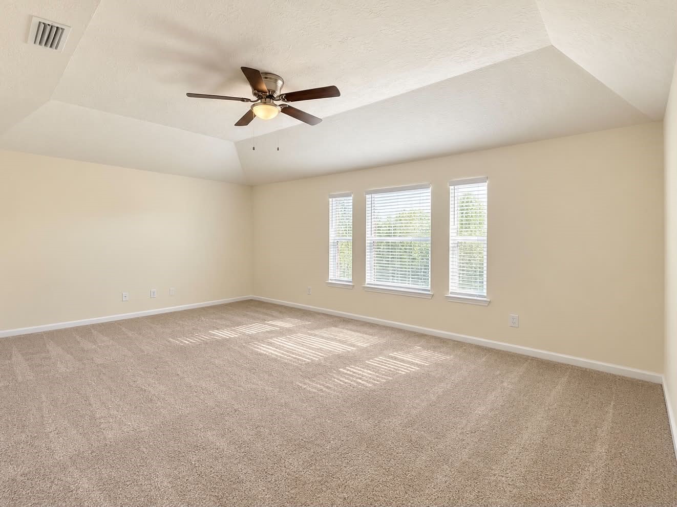 18131 Eganville Circle Property Photo 18