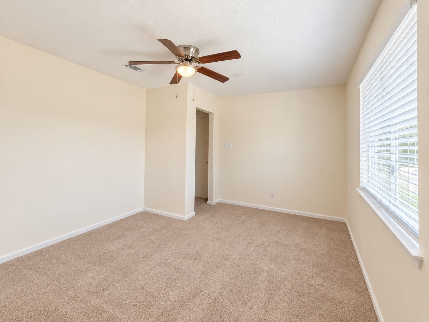 18131 Eganville Circle Property Photo 32