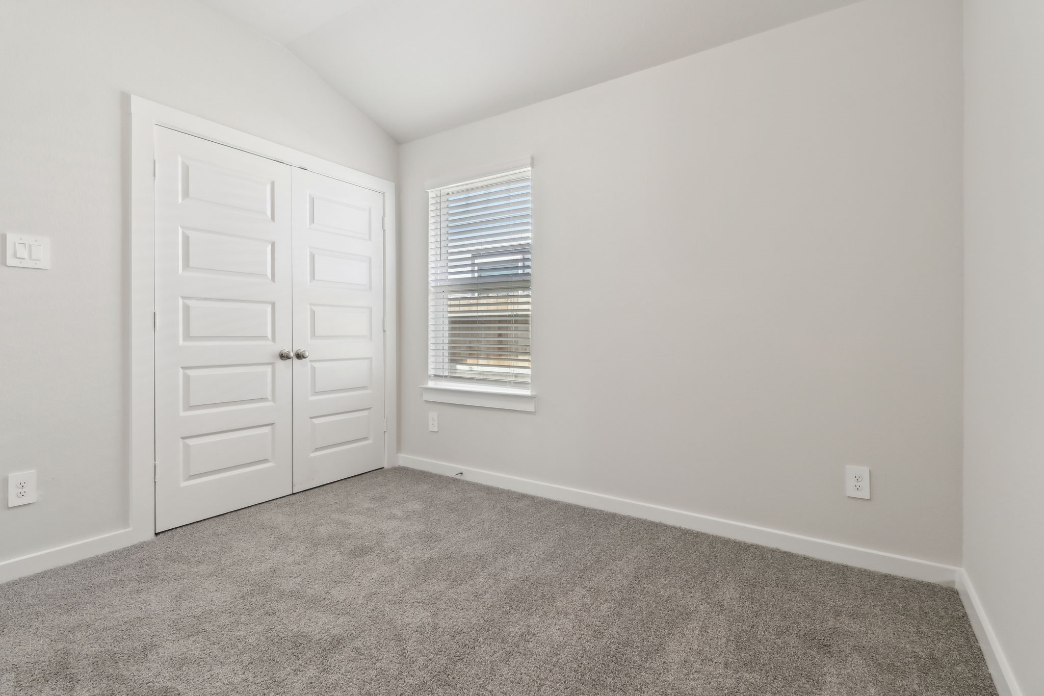 15553 Olive Terrace Trail Property Photo 23