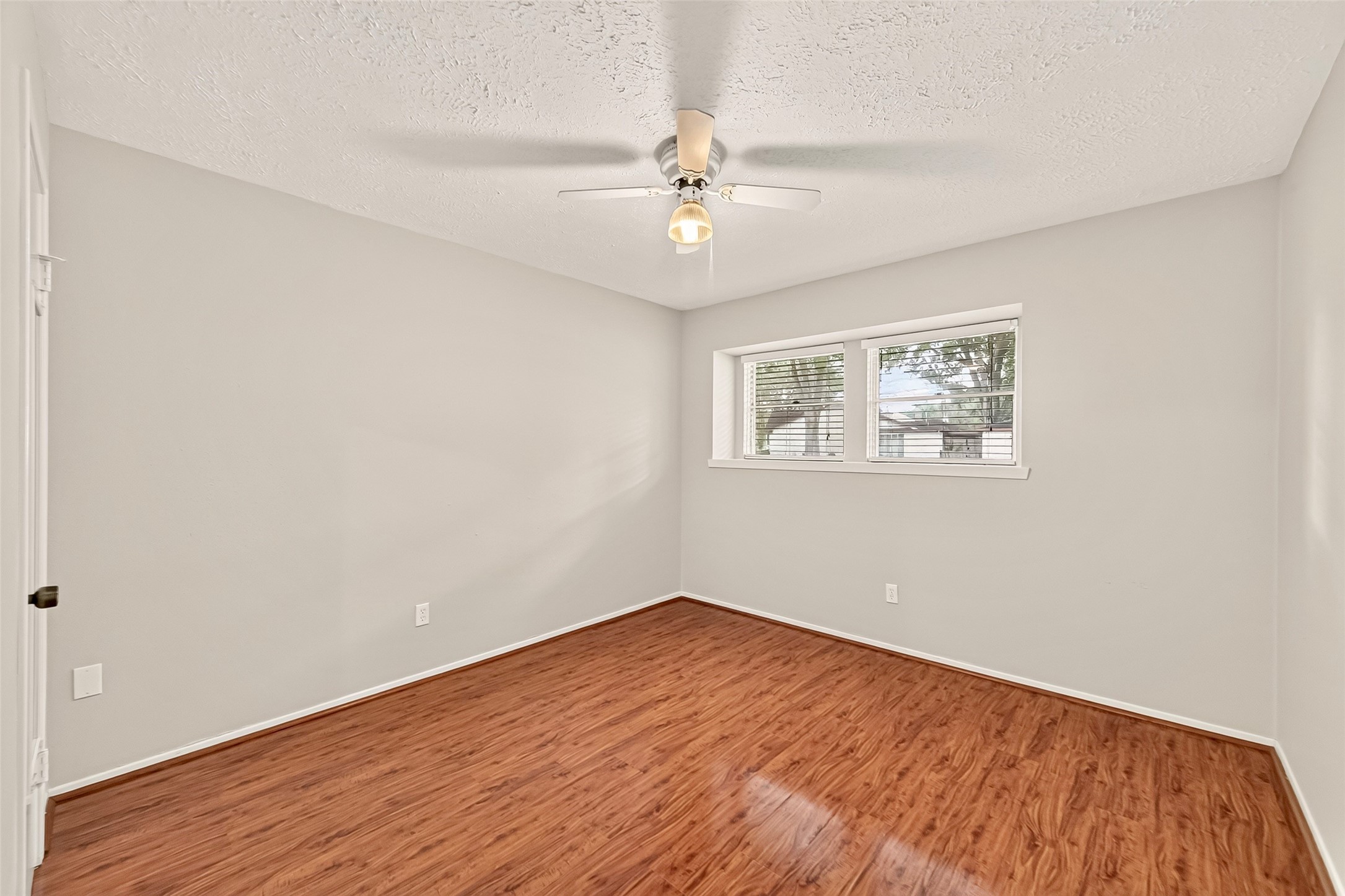 13511 Brook Hollow Drive Property Photo 18