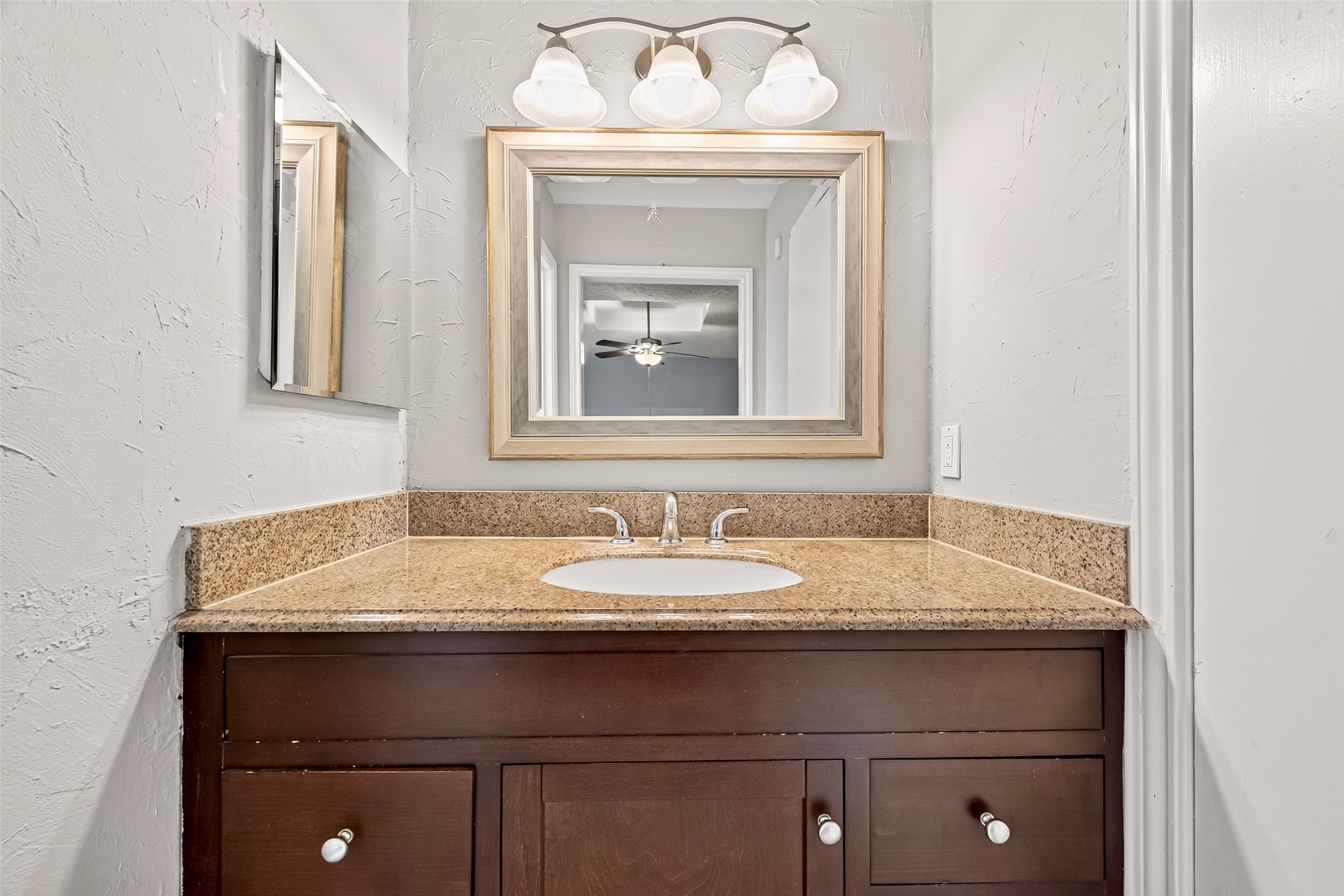 13511 Brook Hollow Drive Property Photo 23