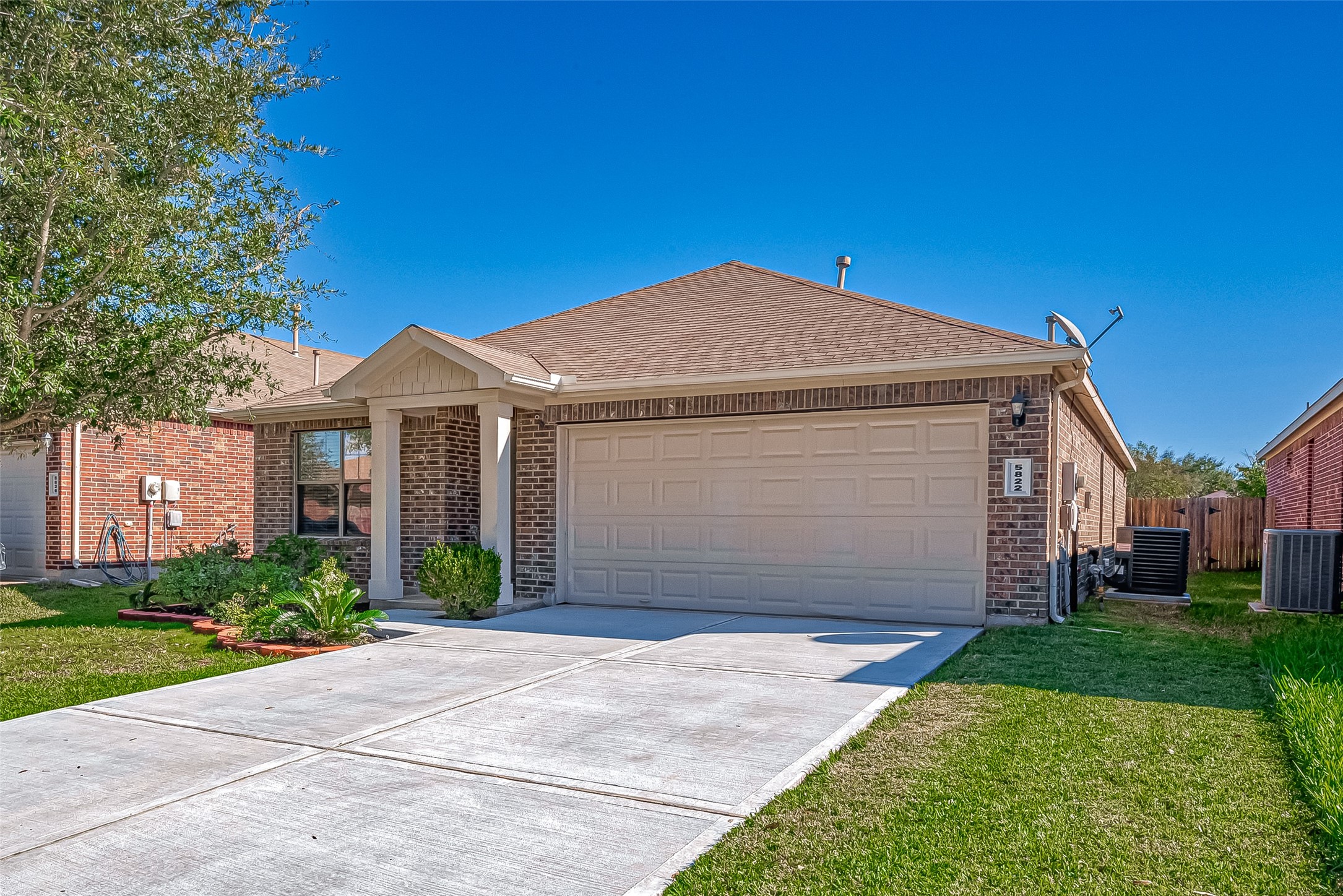 5822 Camelia Evergreen Lane Property Photo 3