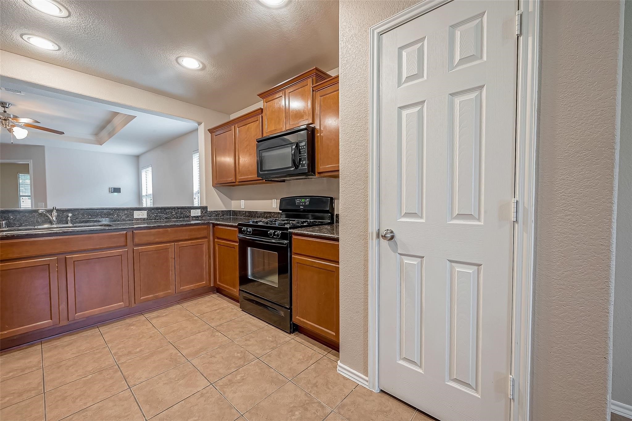 5822 Camelia Evergreen Lane Property Photo 18