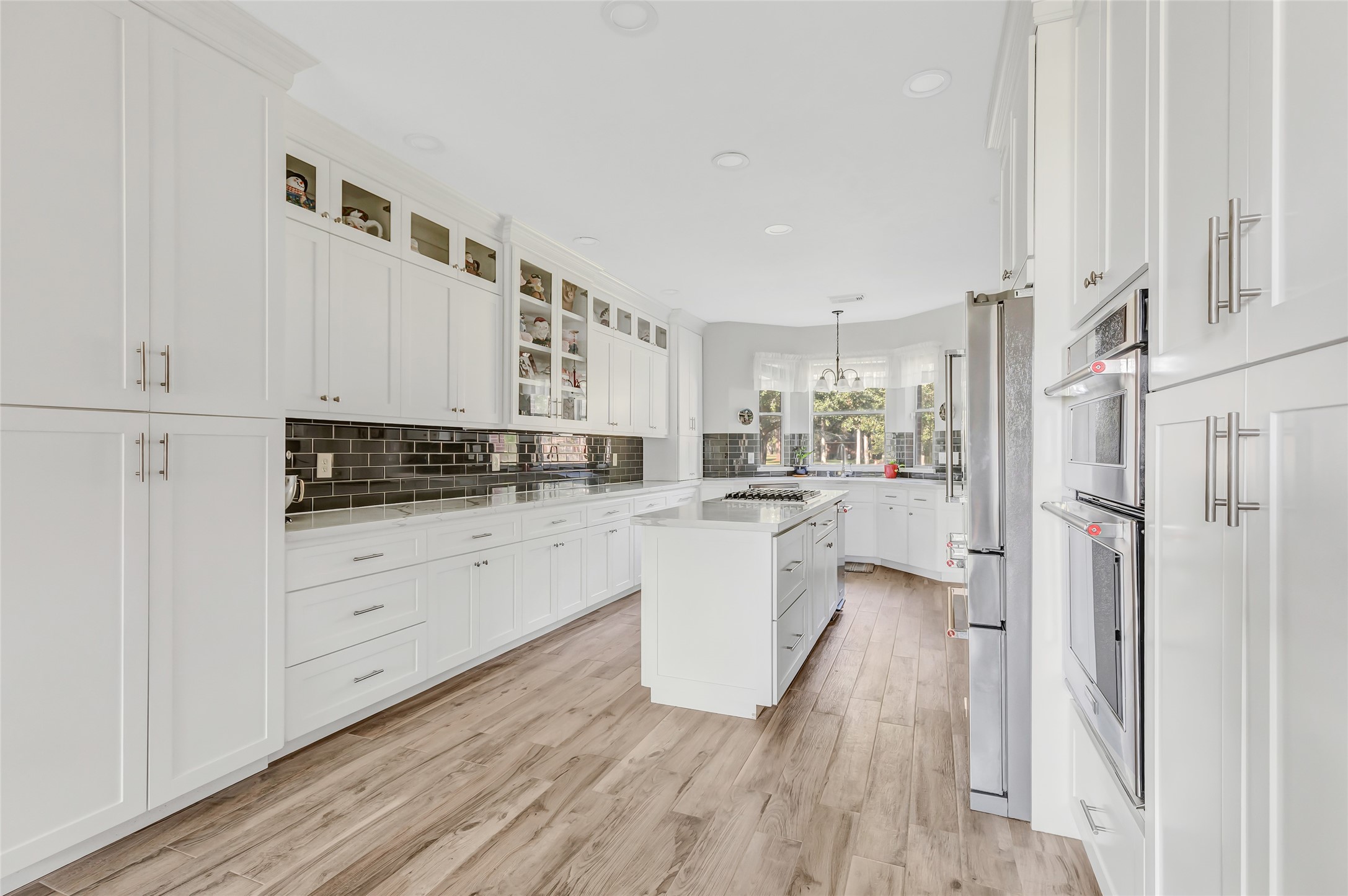 20007 Wig Wam Lane Property Photo 1