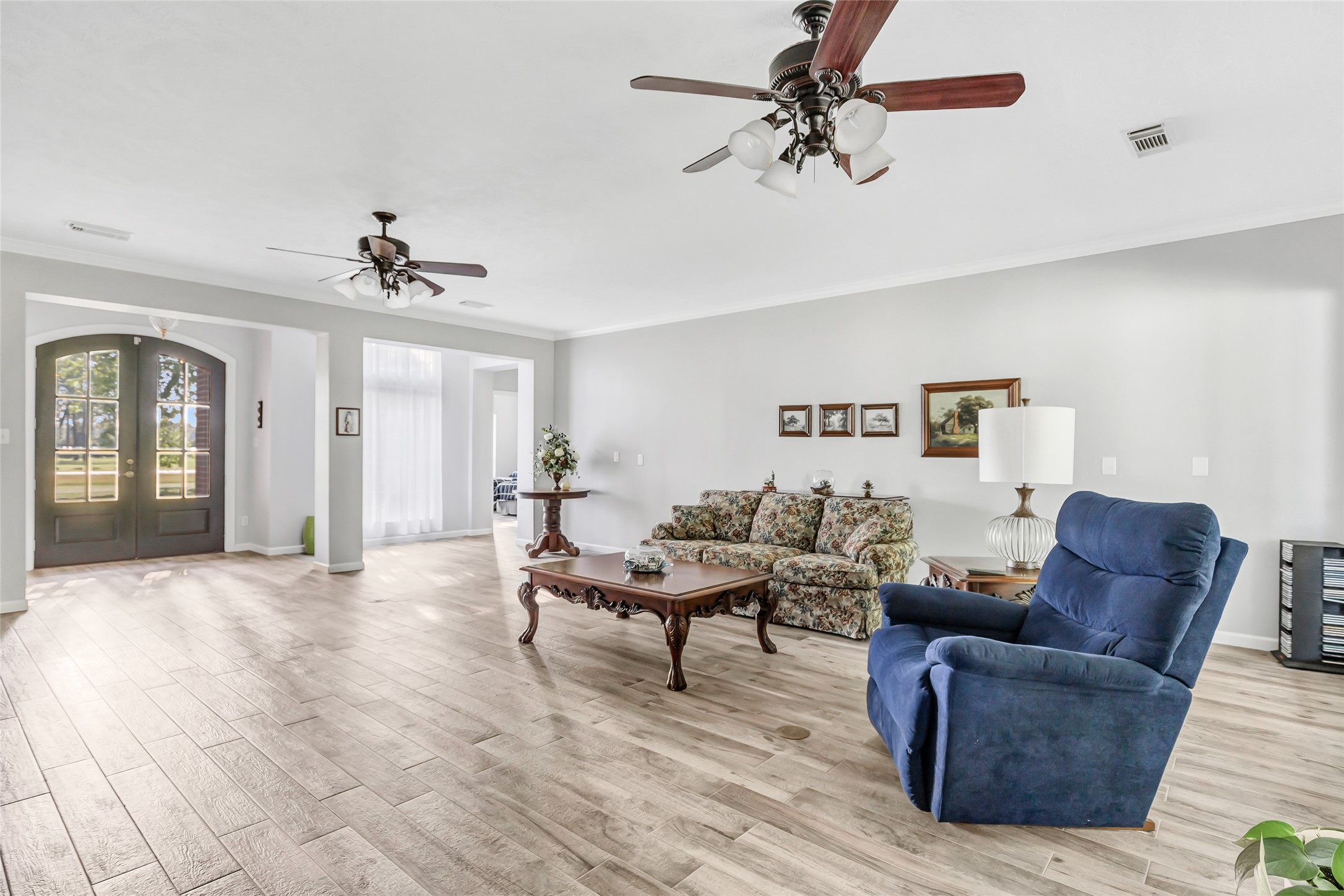 20007 Wig Wam Lane Property Photo 3