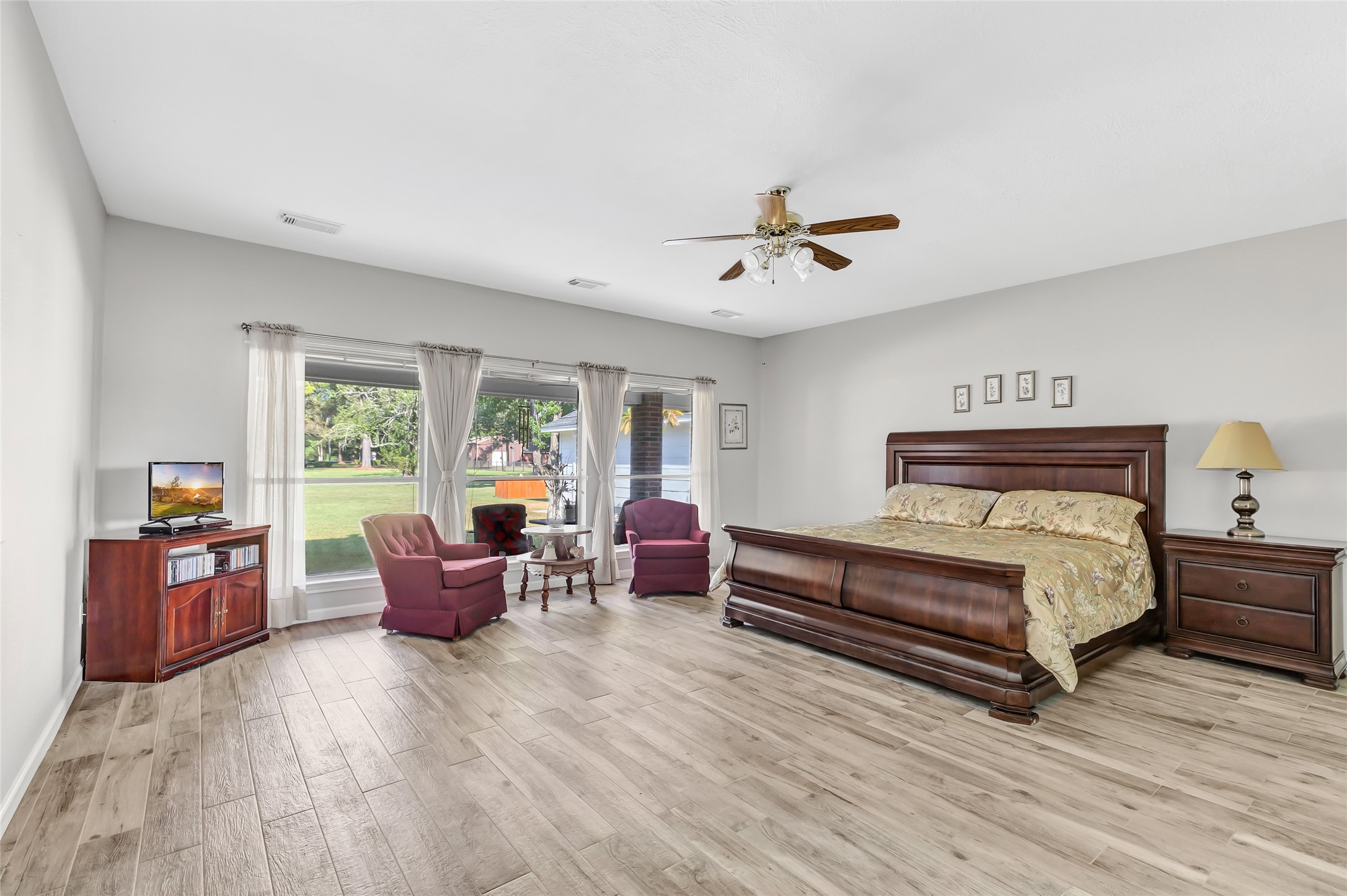 20007 Wig Wam Lane Property Photo 4