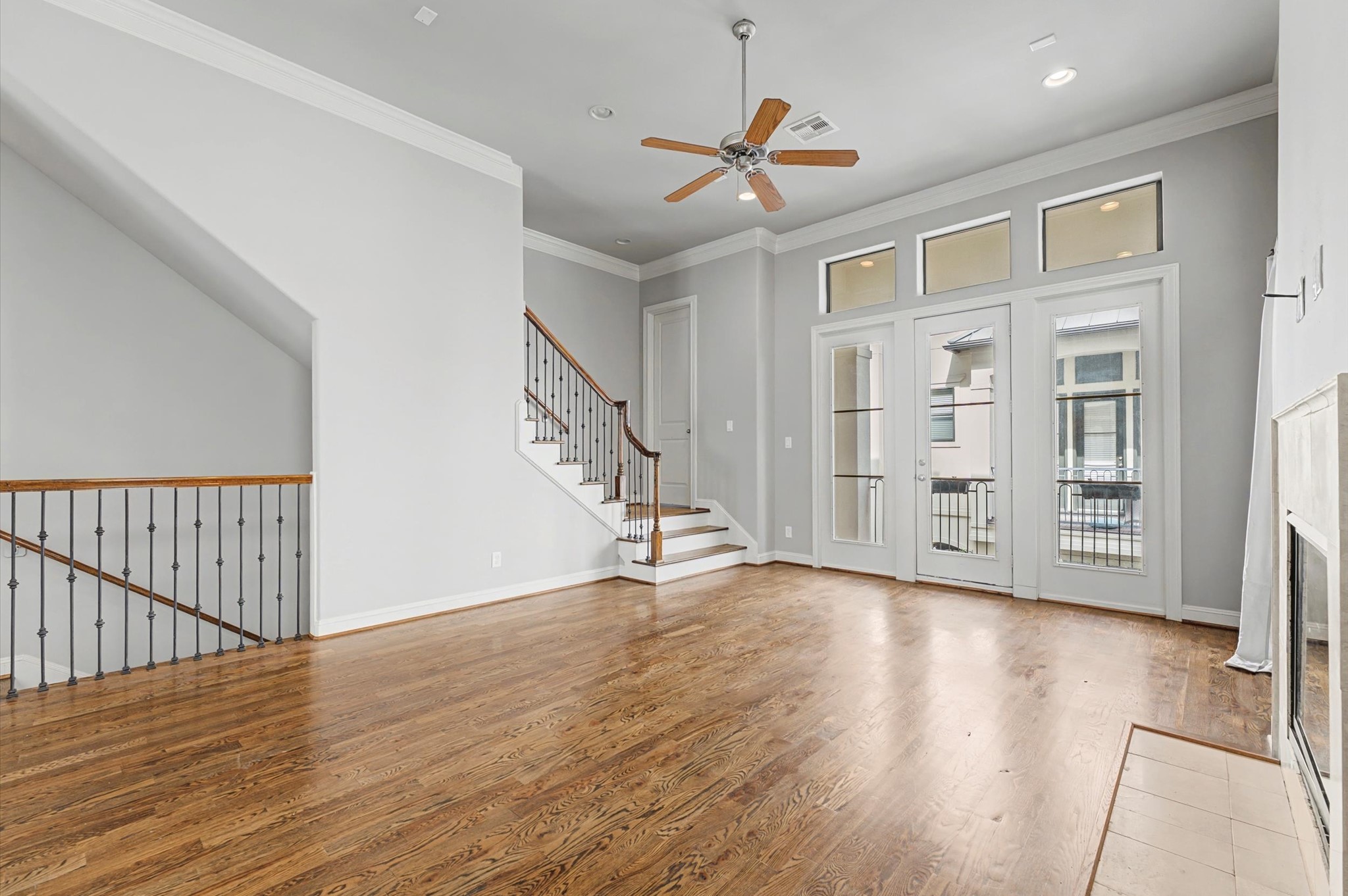 634 Nagle Street Property Photo 13