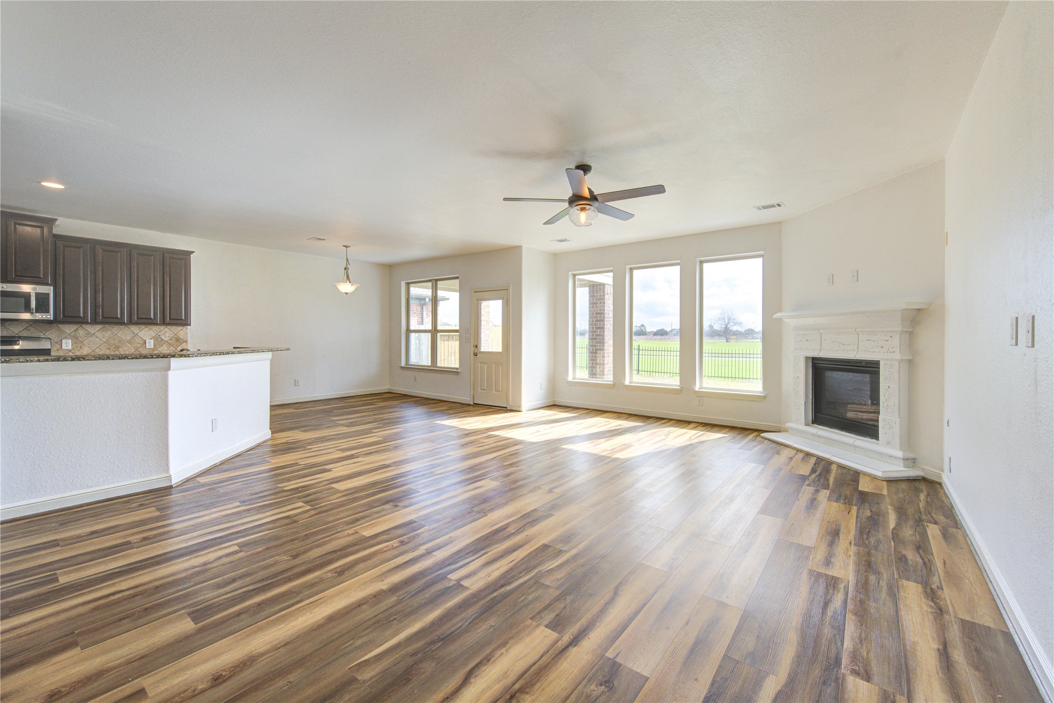2823 Krenek Court Property Photo 8