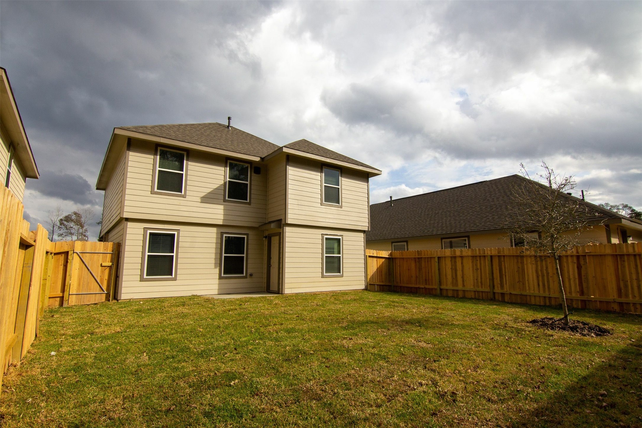 2646 Lina Drive Property Photo 3
