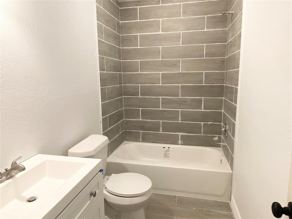 906 Eagle Avenue B Property Photo 6