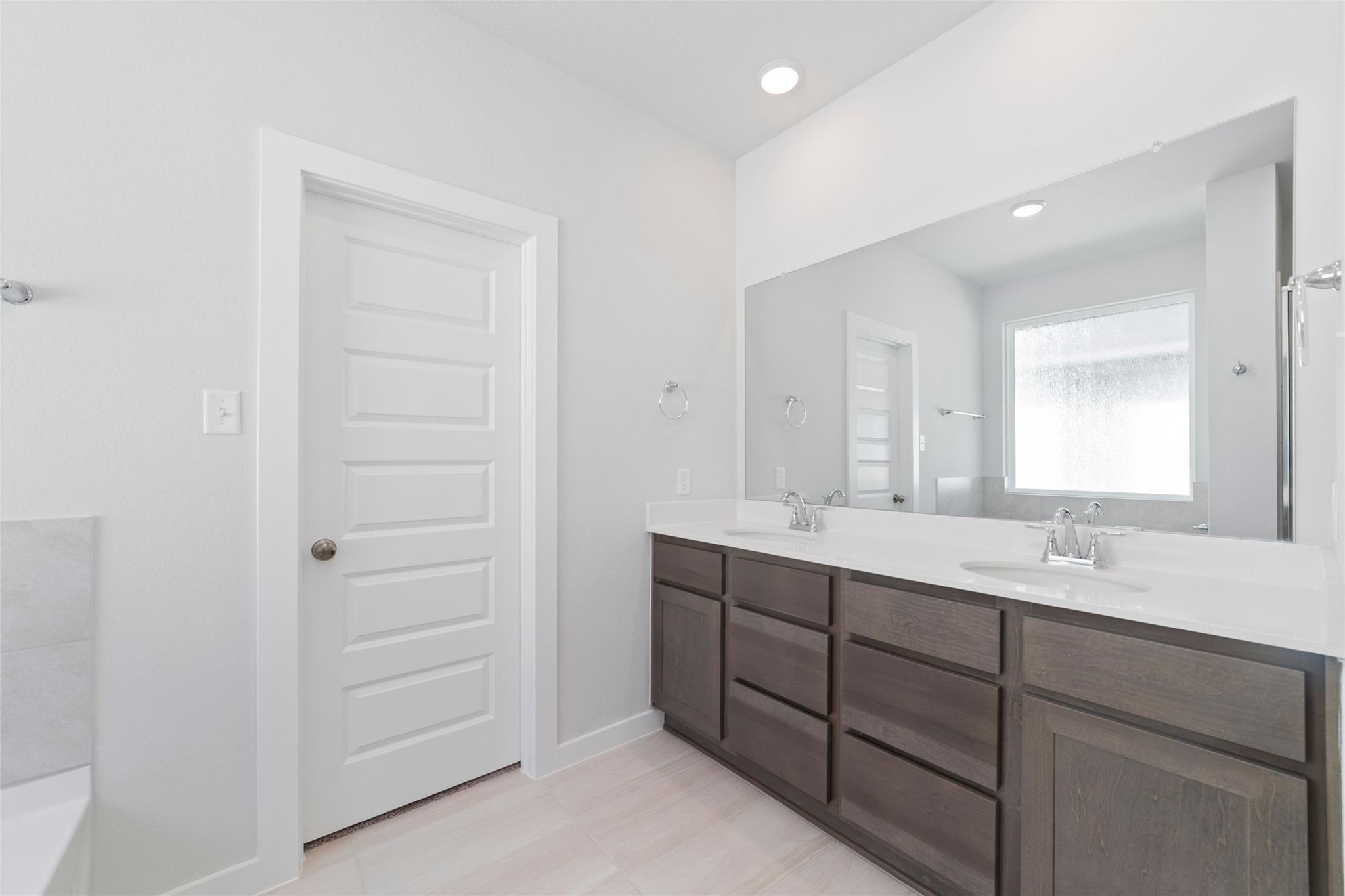 21614 White Bellflower Lane Property Photo 19