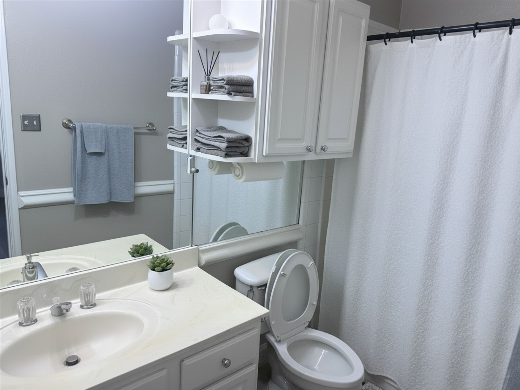 7347 Regency Square Court 7347 Property Photo 3