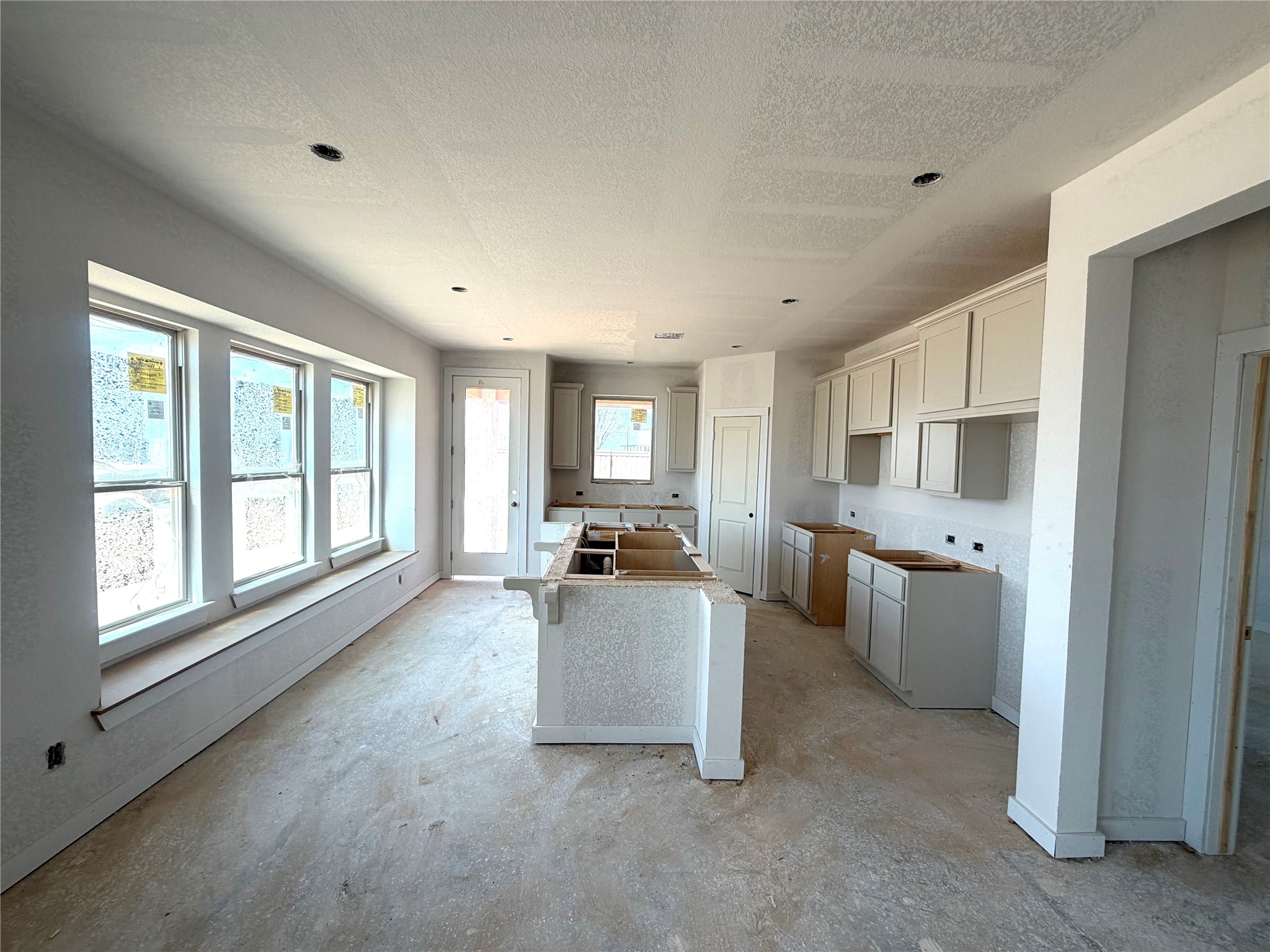 5522 Silk Petal Drive Property Photo 11