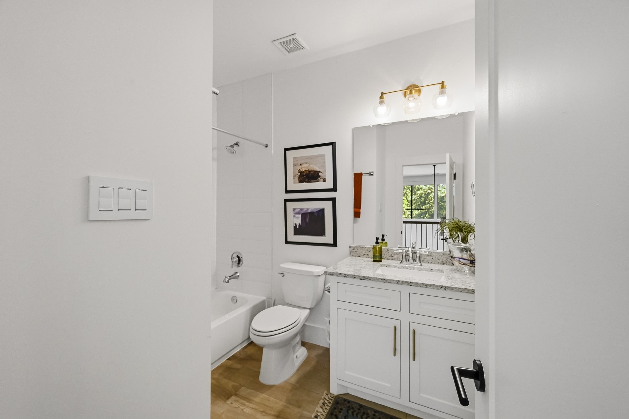 1554 Sue Barnett Drive Property Photo 43