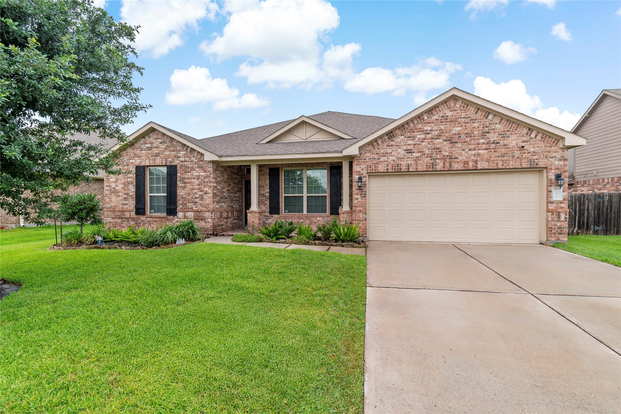 18010 Van Berkel Lane Property Photo 1